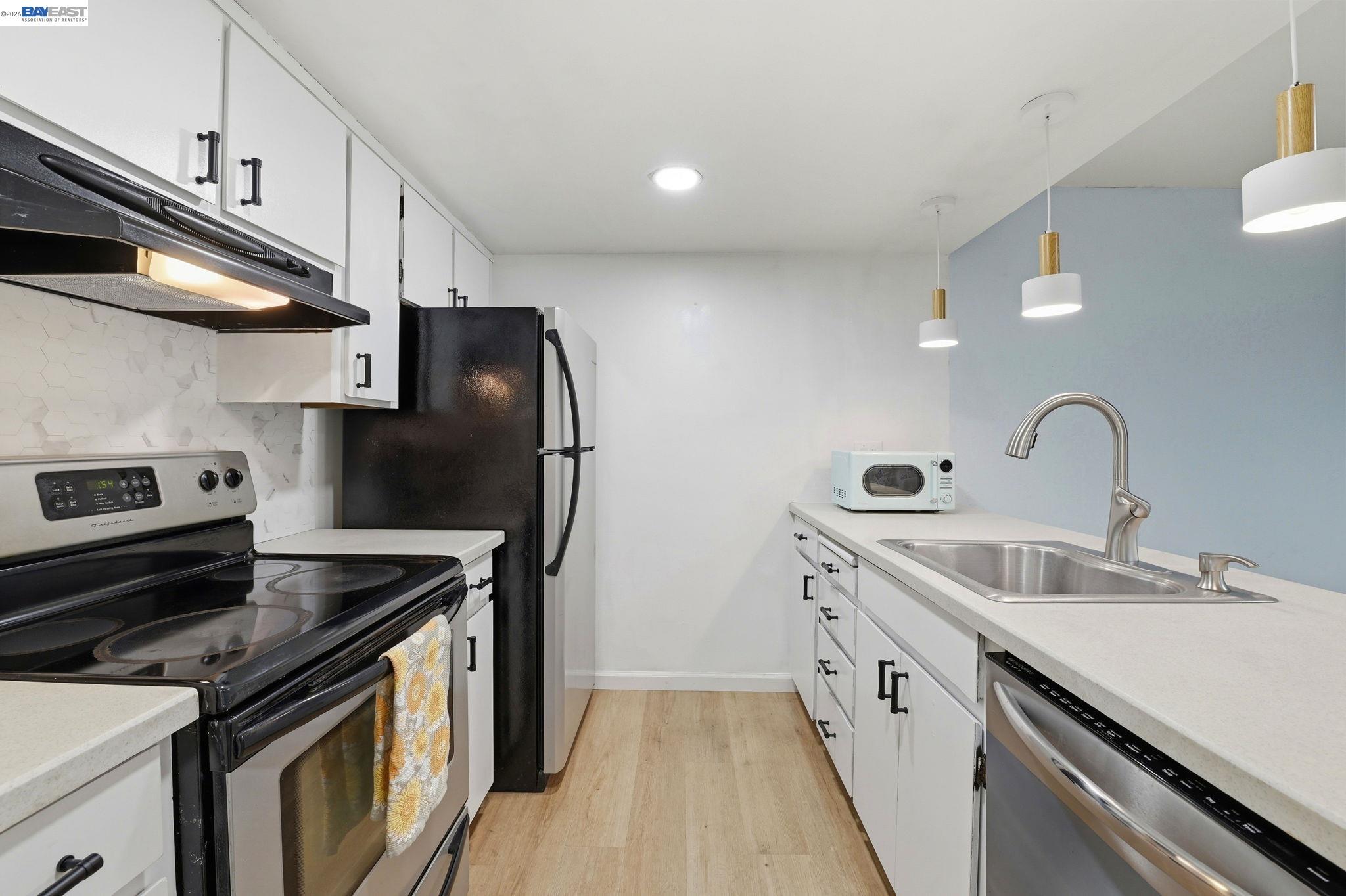 Photo #11: 41133475 Listing: Photo #11