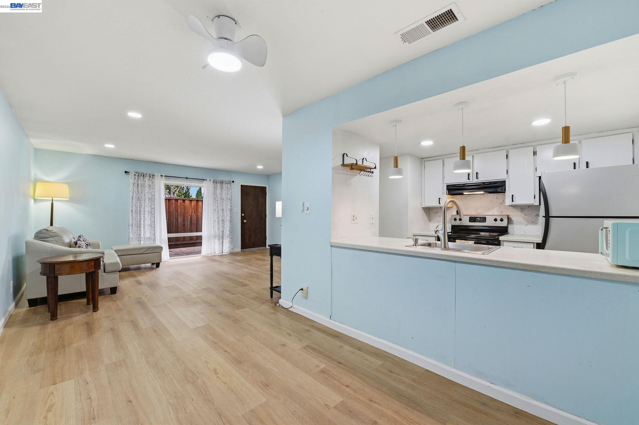 Photo #10: 41133475 Listing: Photo #10