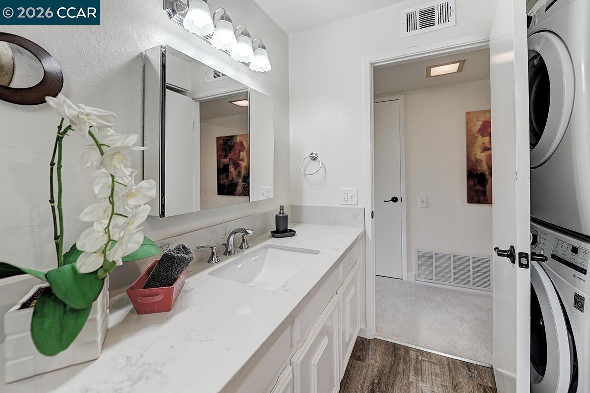 Photo #22: 41133489 Listing: Photo #22