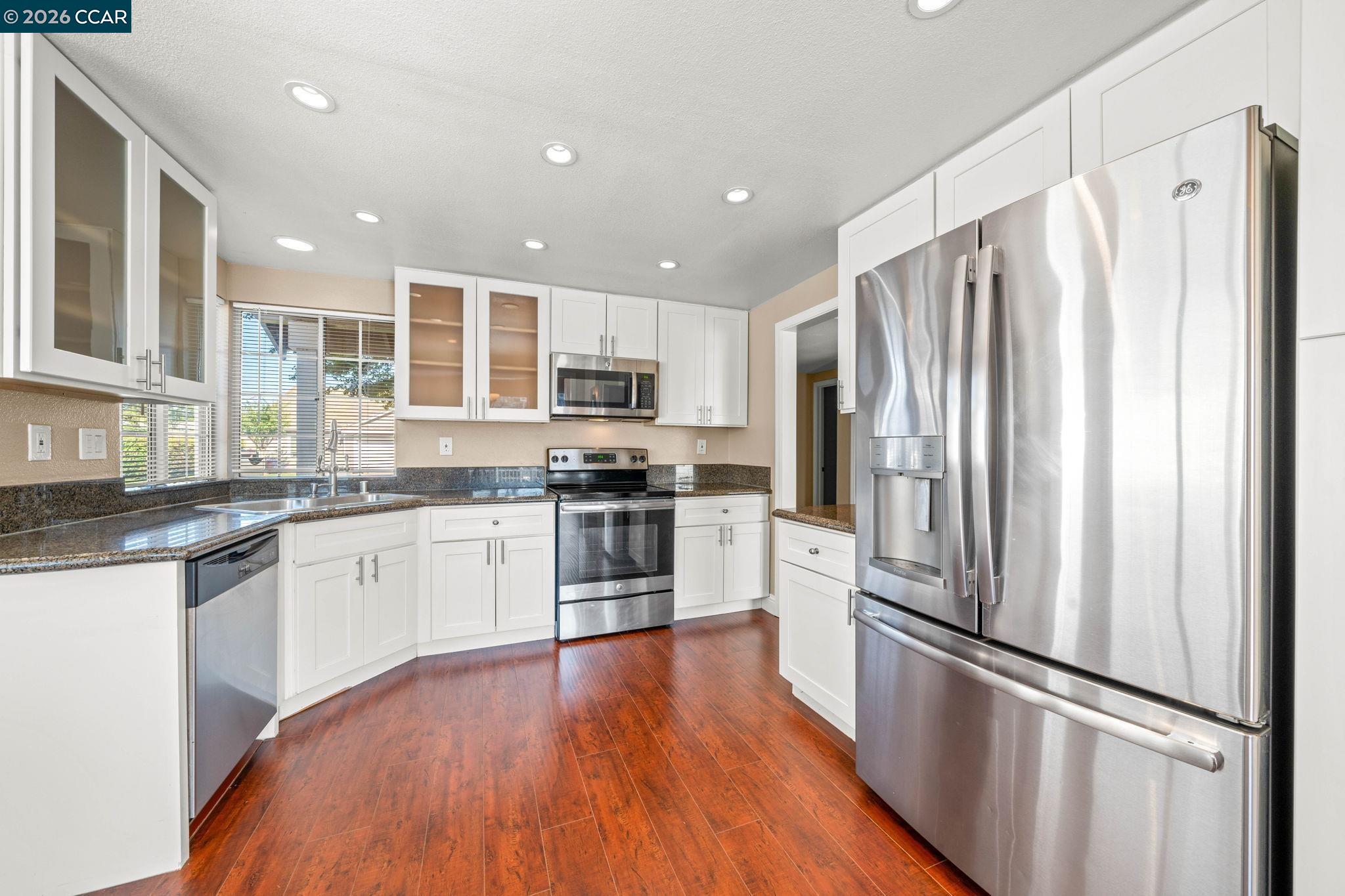 Photo #15: 41133507 Listing: Photo #15
