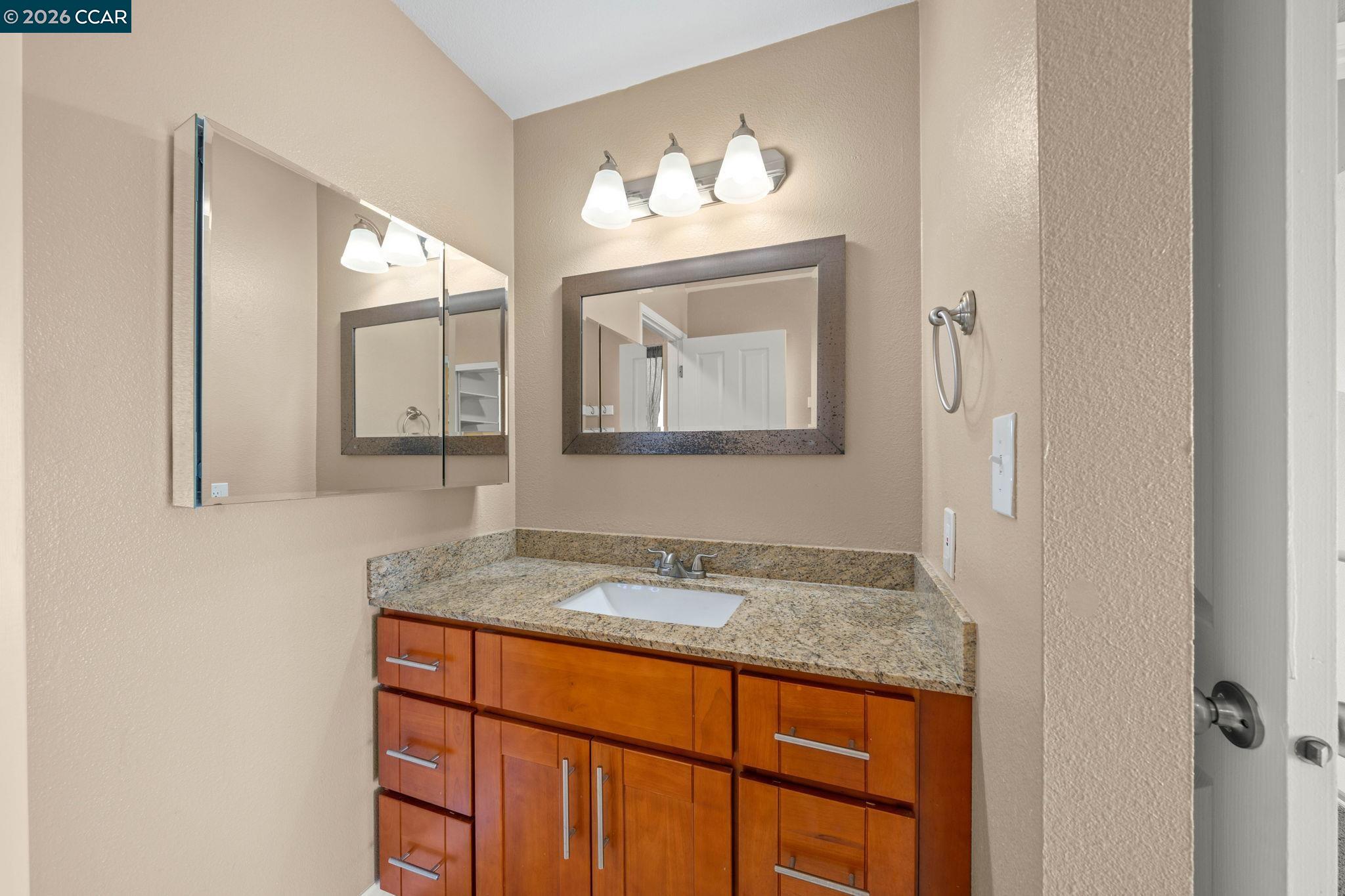 Photo #25: 41133507 Listing: Photo #25