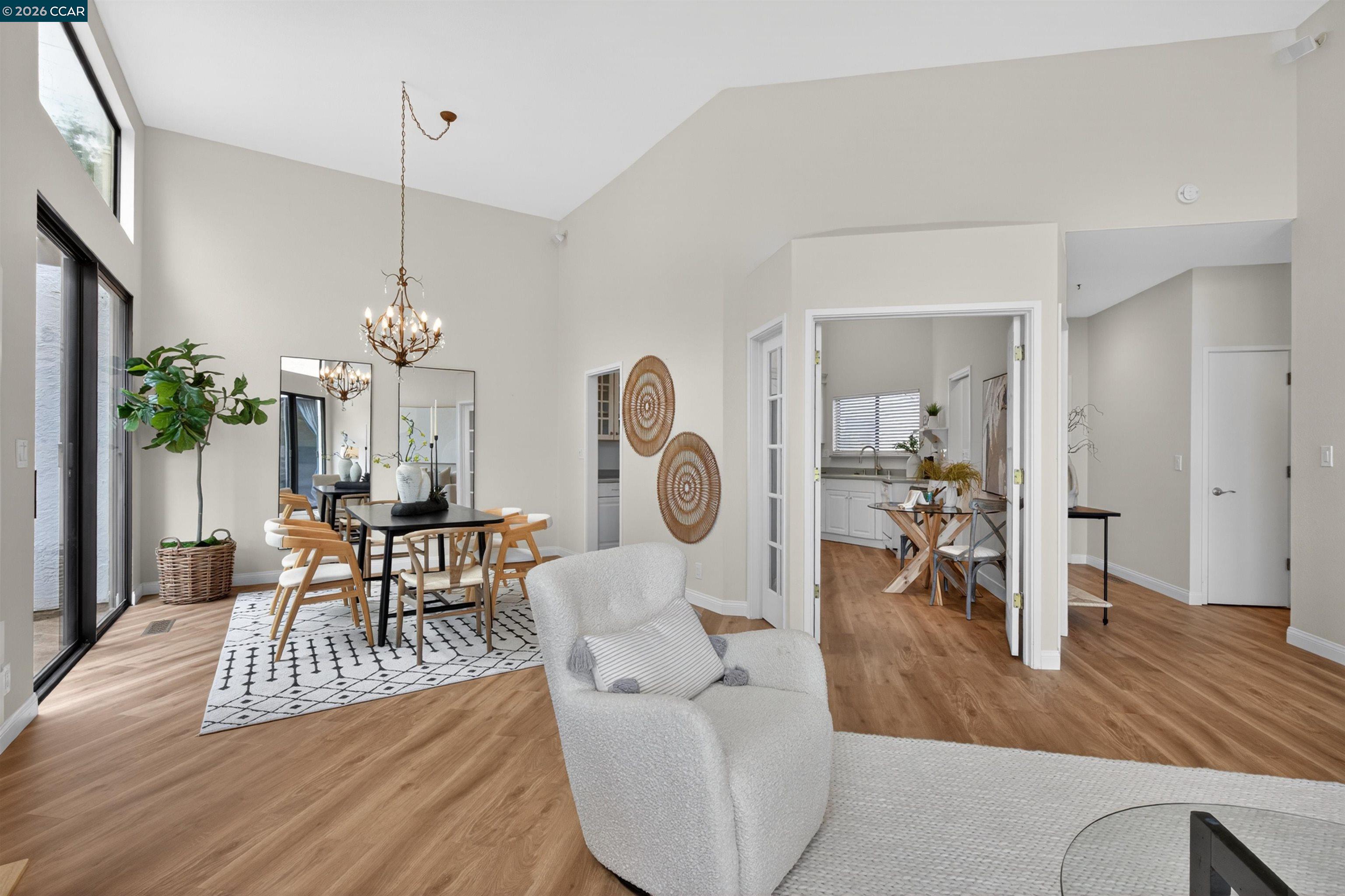 Photo #3: 41133509 Listing: Photo #3
