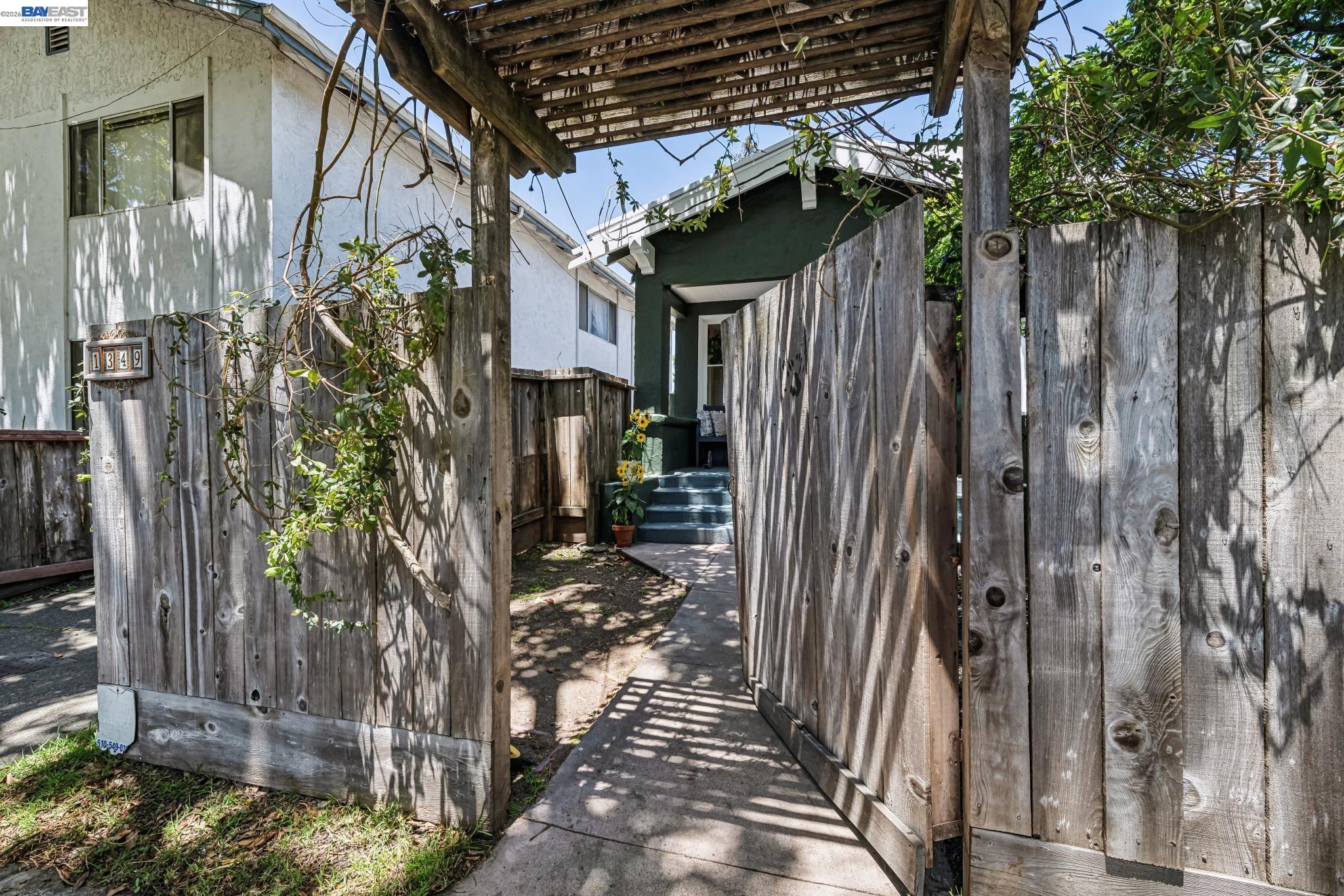 1349 Hearst Ave, Berkeley CA 94702 — photo 32