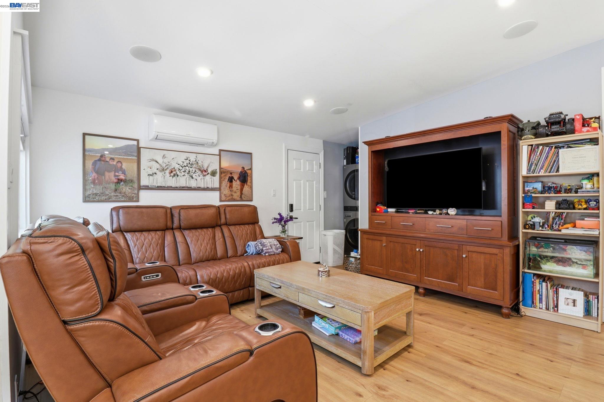 1530 Armstrong UNIT 75, Novato, CA, 94945