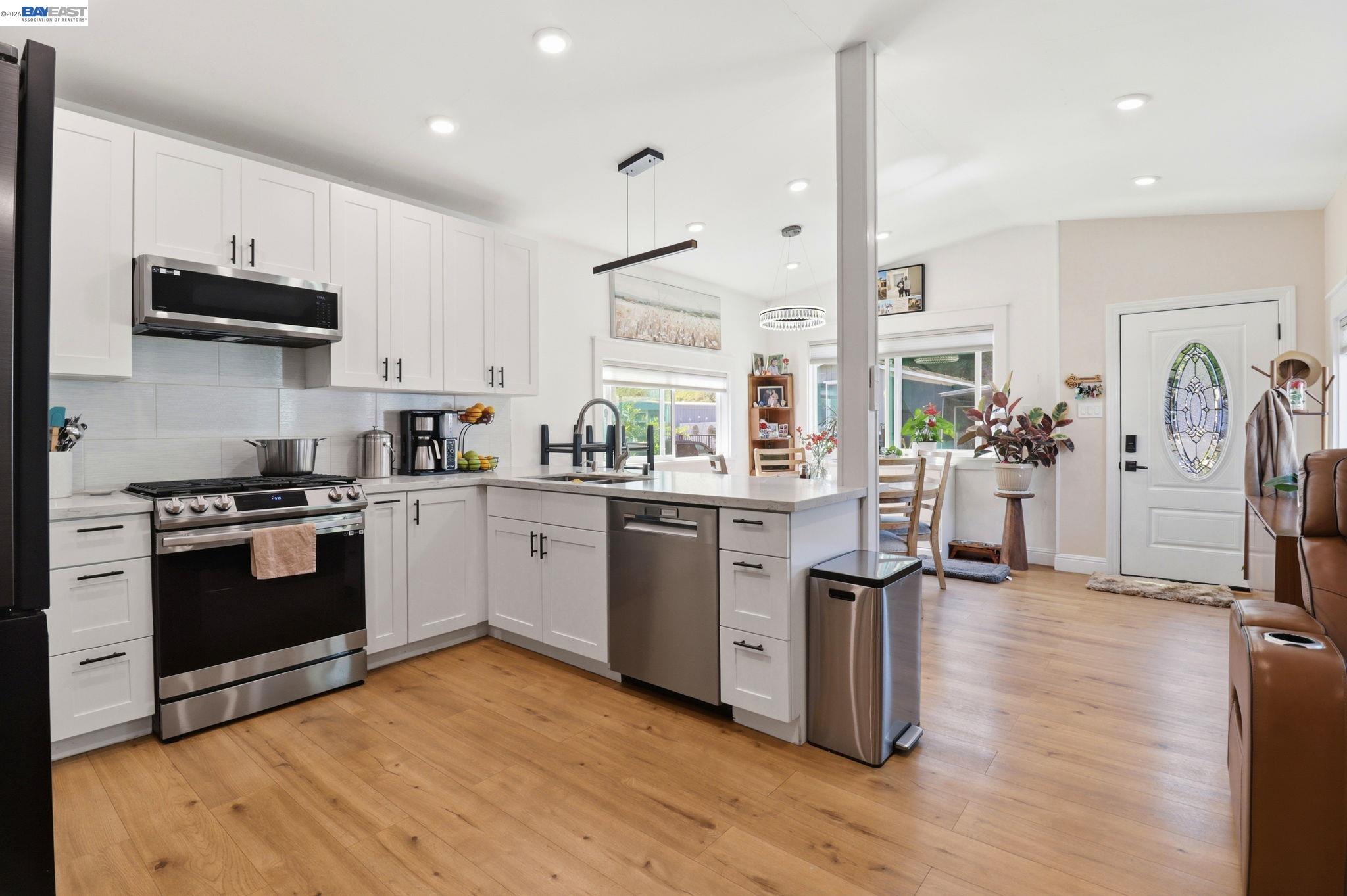 1530 Armstrong UNIT 75, Novato, CA, 94945
