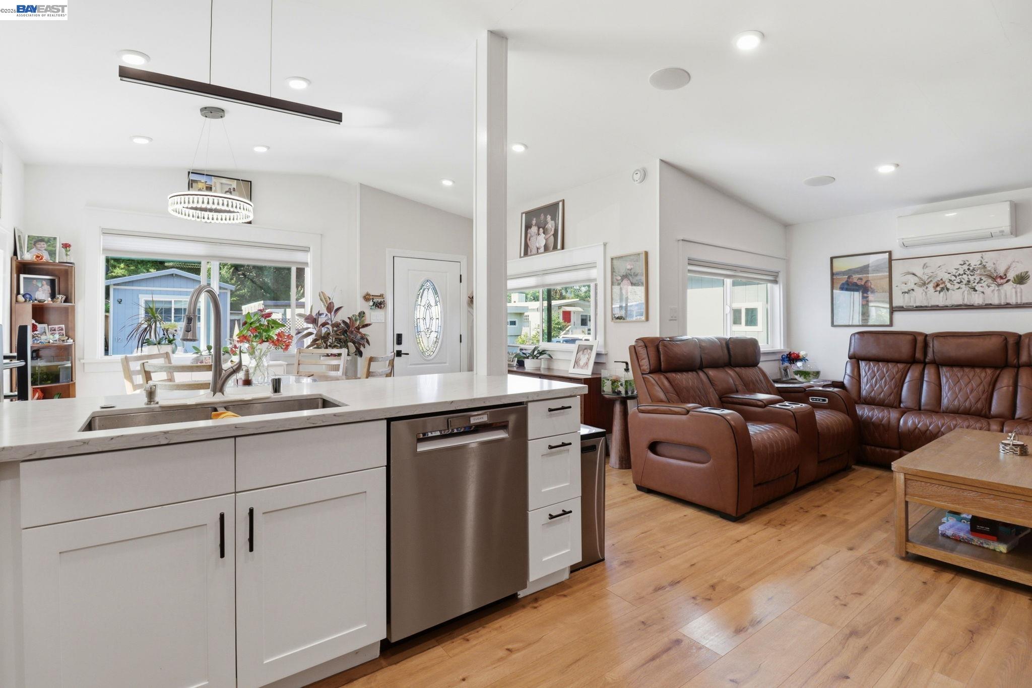 1530 Armstrong UNIT 75, Novato, CA, 94945