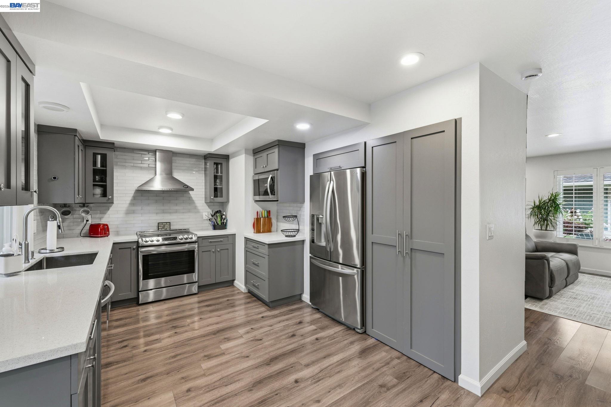 Photo #6: 41133533 Listing: Photo #6