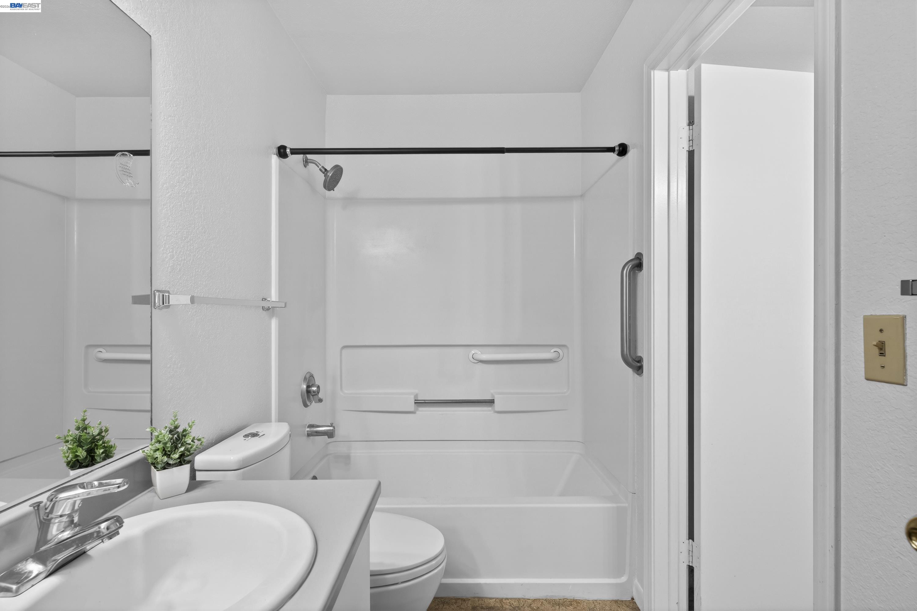 Photo #36: 41133536 Listing: Photo #36