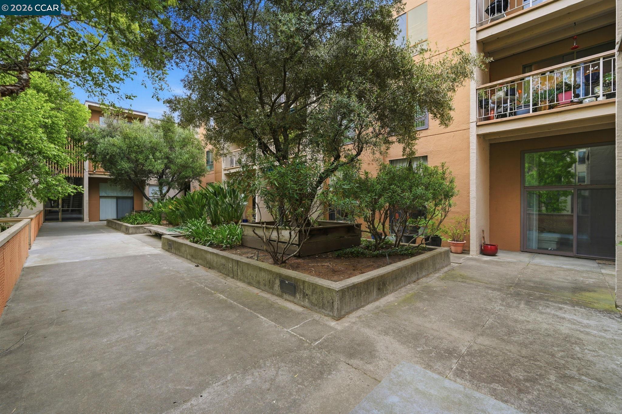 Photo #30: 41133542 Listing: Photo #30