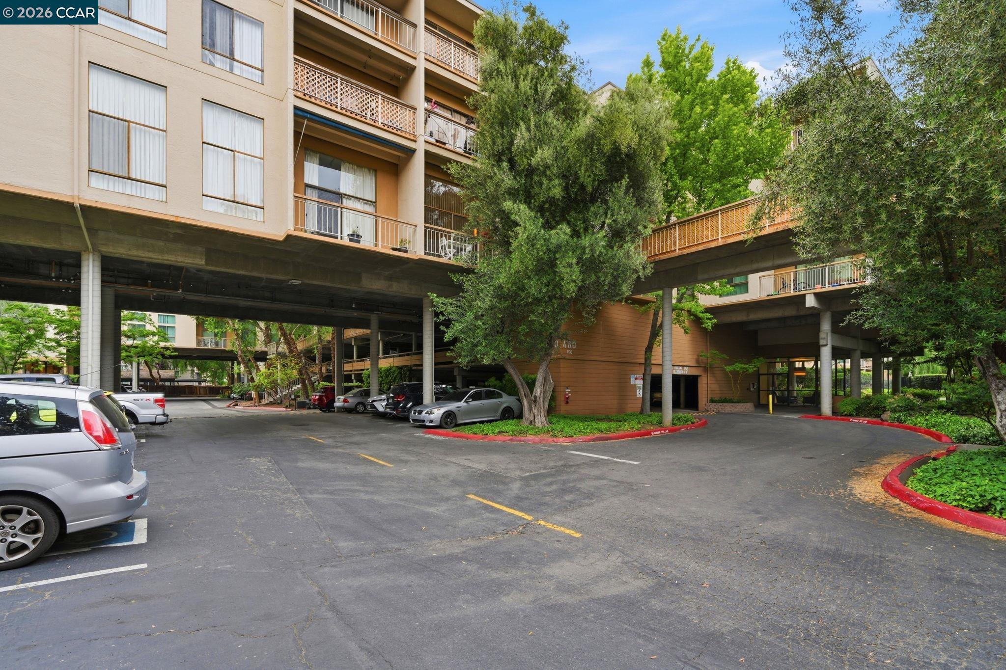 Photo #31: 41133542 Listing: Photo #31