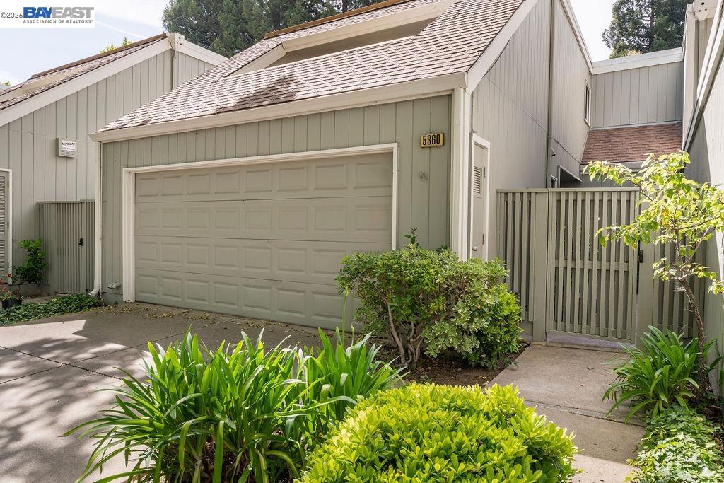 Photo #1: 41133544 Listing: Photo #1