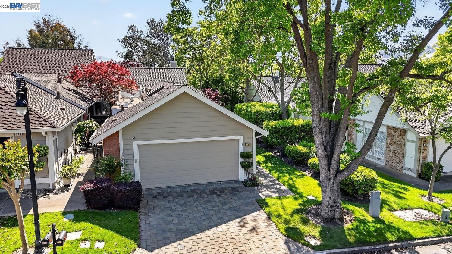 Photo #1: 41133547 Listing: Photo #1