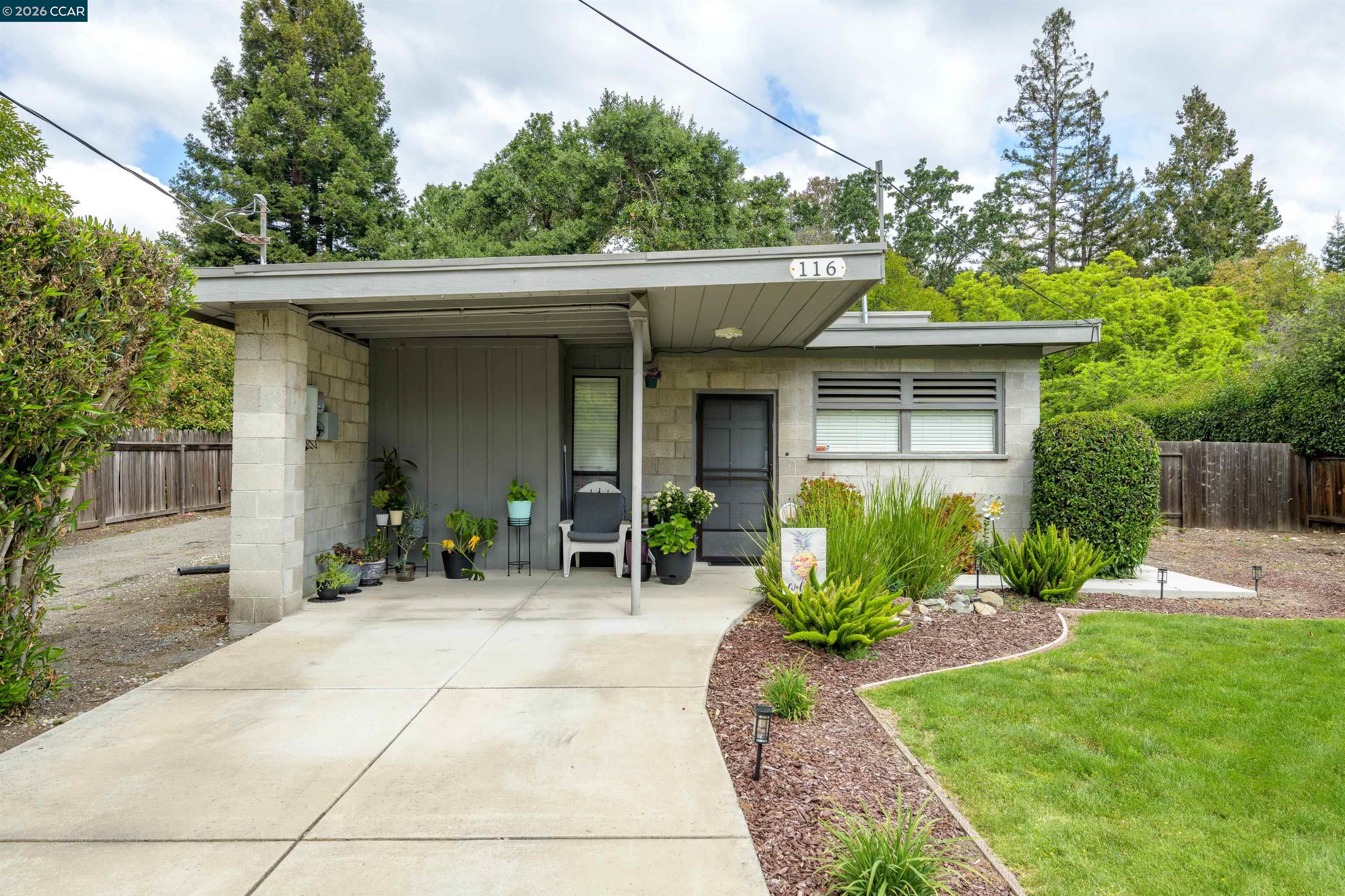 120 Richard Ln