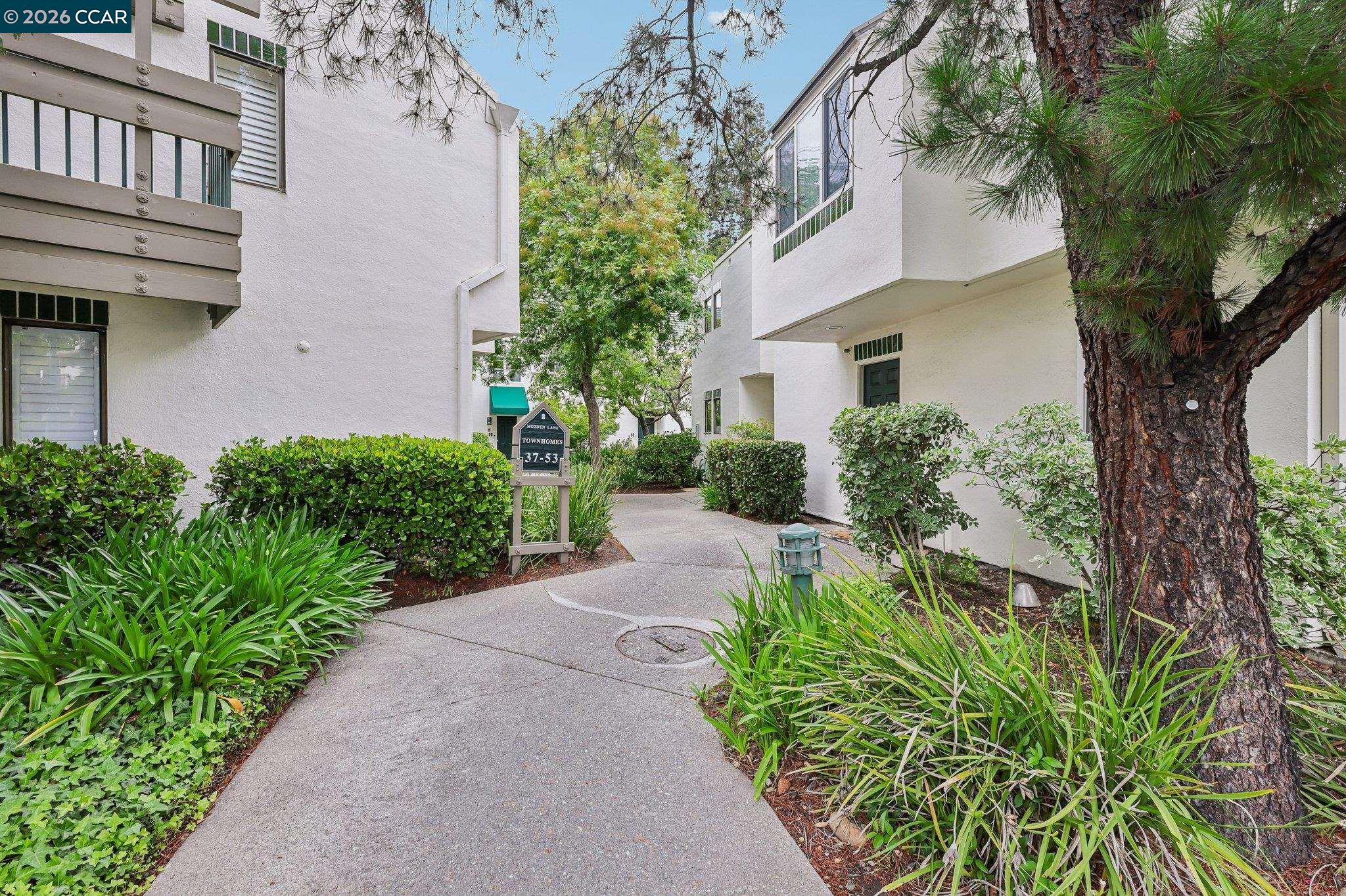 Photo #2: 41133581 Listing: Photo #2