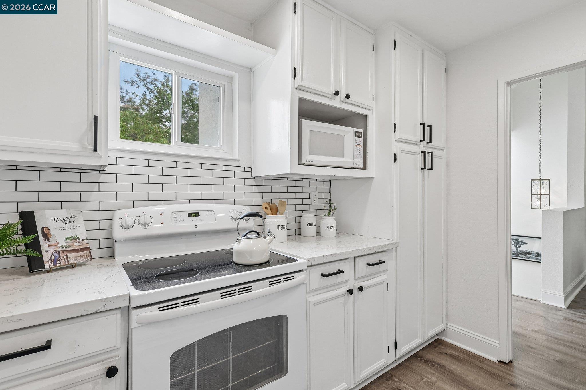 Photo #11: 41133581 Listing: Photo #11