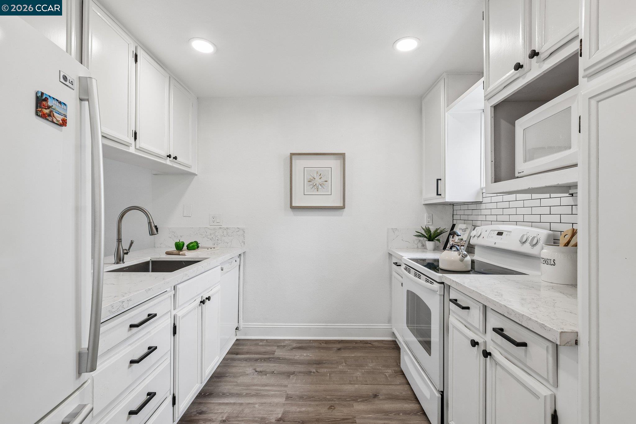 Photo #10: 41133581 Listing: Photo #10