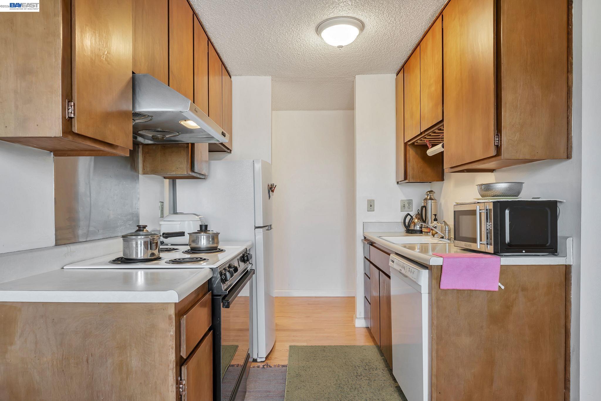 Photo #22: 41133601 Listing: Photo #22