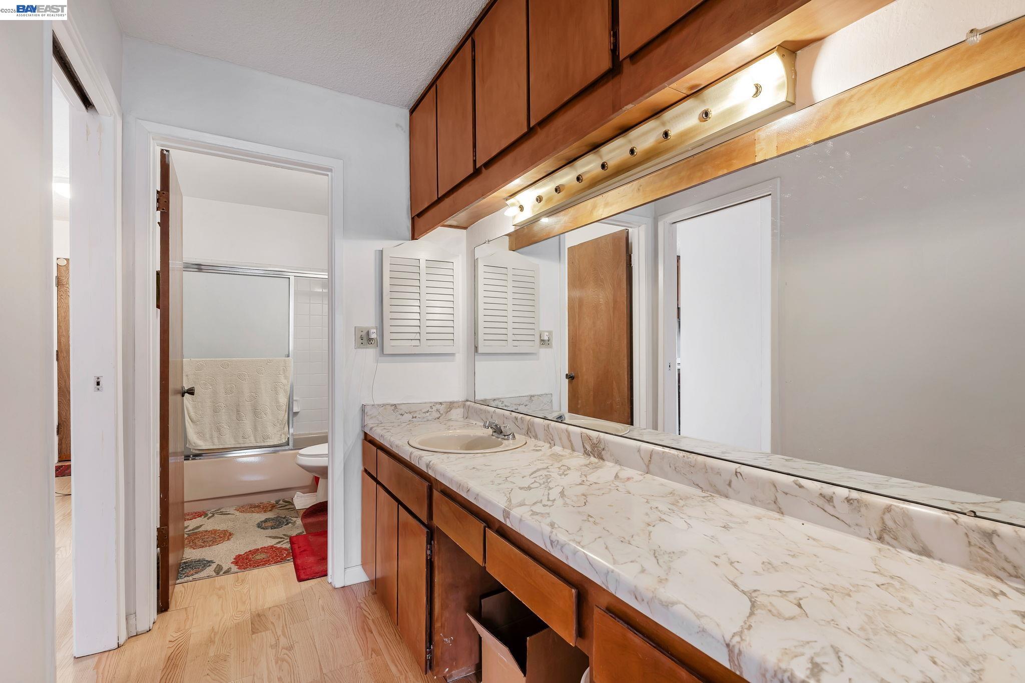 Photo #32: 41133601 Listing: Photo #32