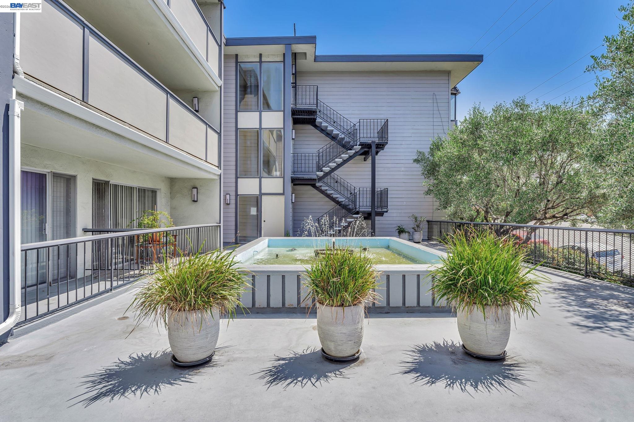 Photo #8: 41133601 Listing: Photo #8
