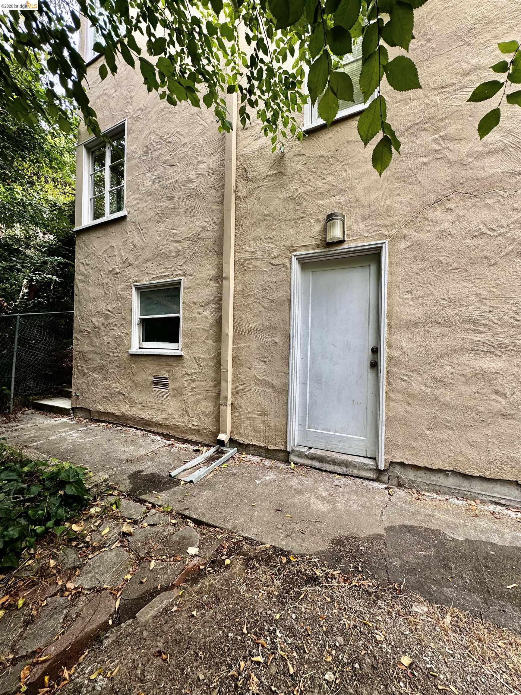 33 E Home Place, Oakland CA 94610 — photo 15