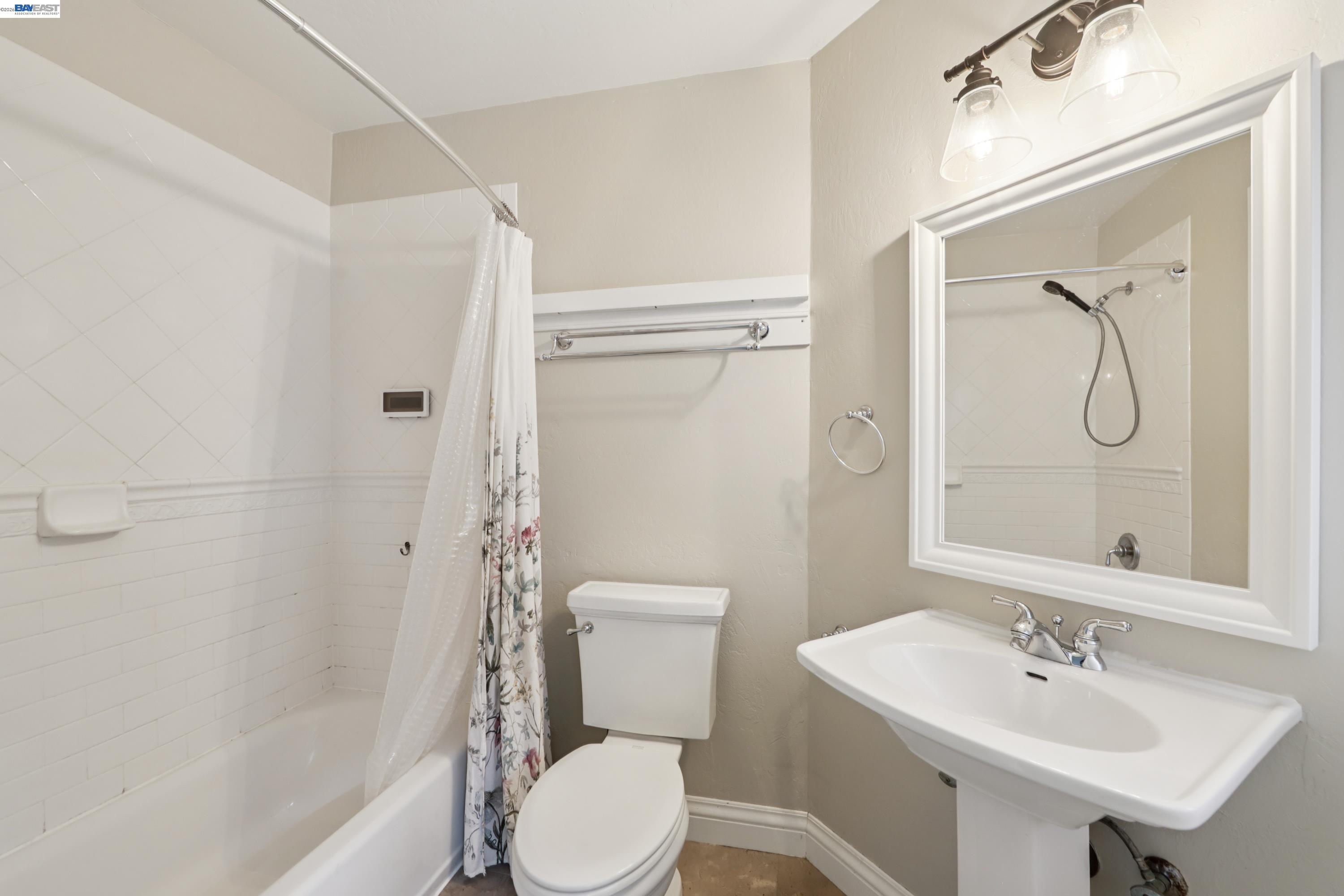 Photo #11: 41133621 Listing: Photo #11
