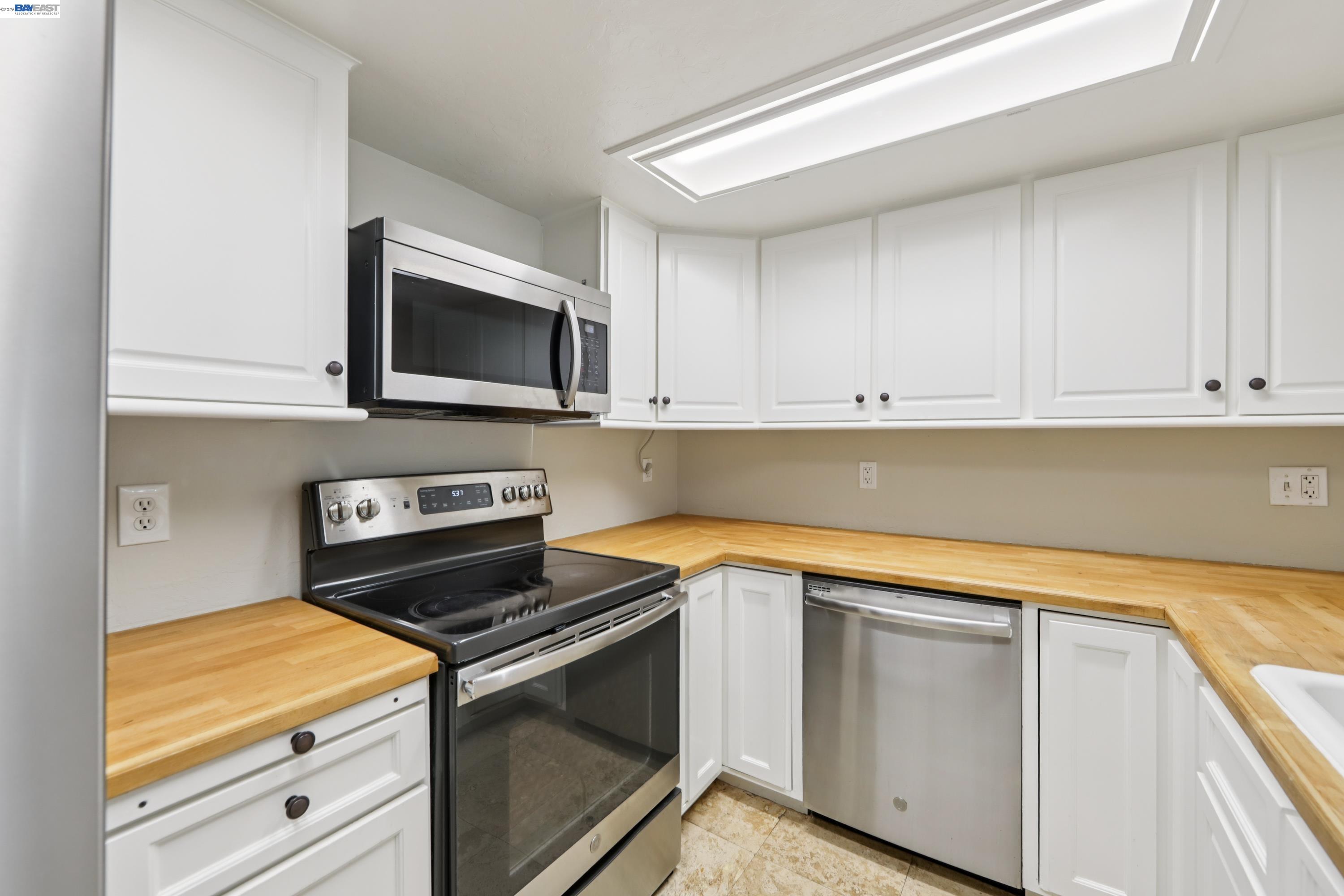 Photo #6: 41133621 Listing: Photo #6