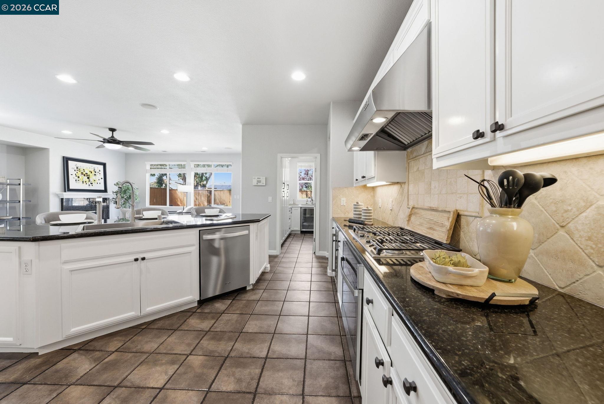1248 Oak Knoll Dr, Concord, CA, 94521