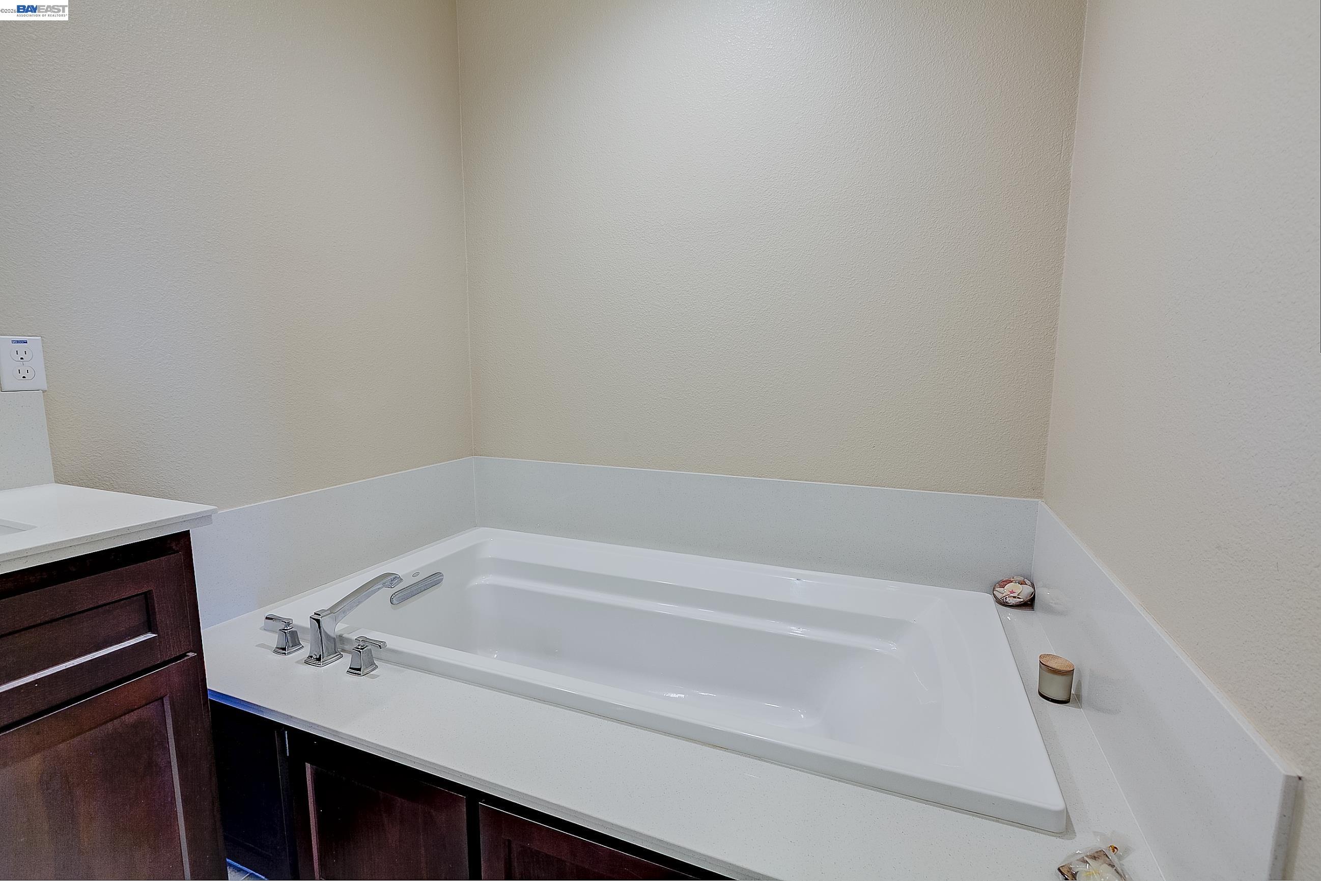Photo #41: 41133642 Listing: Photo #41