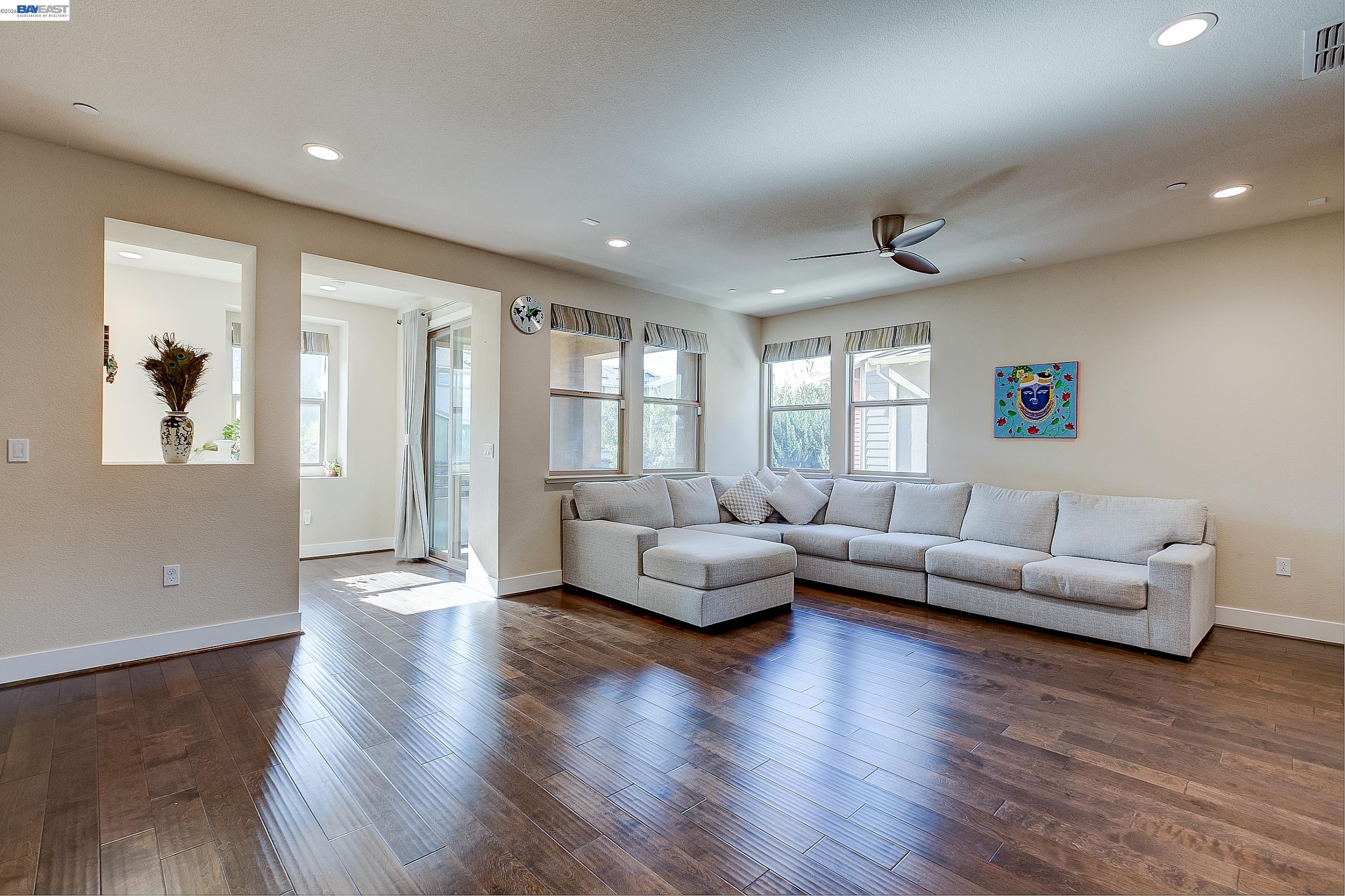 Photo #10: 41133642 Listing: Photo #10