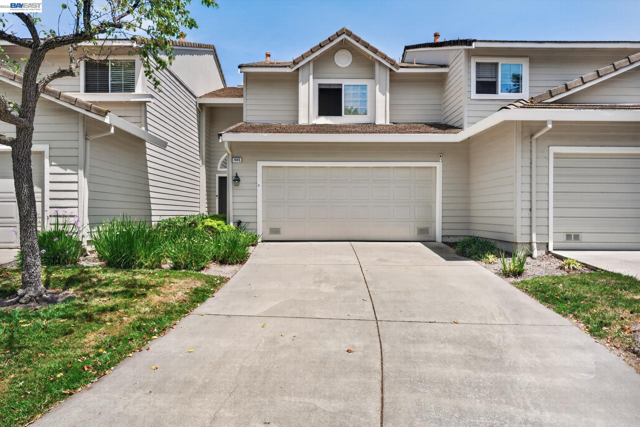 Photo #1: 41133649 Listing: Photo #1