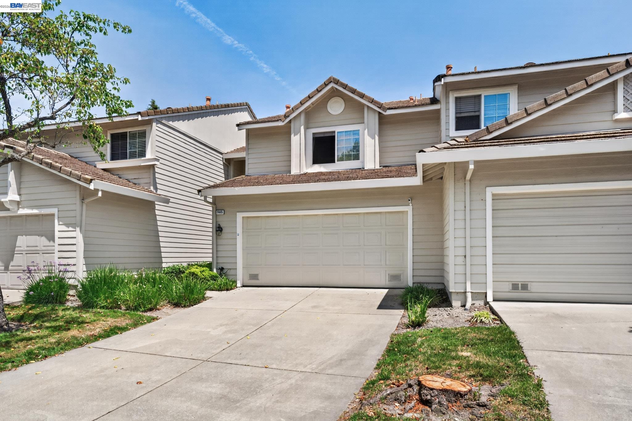 Photo #2: 41133649 Listing: Photo #2