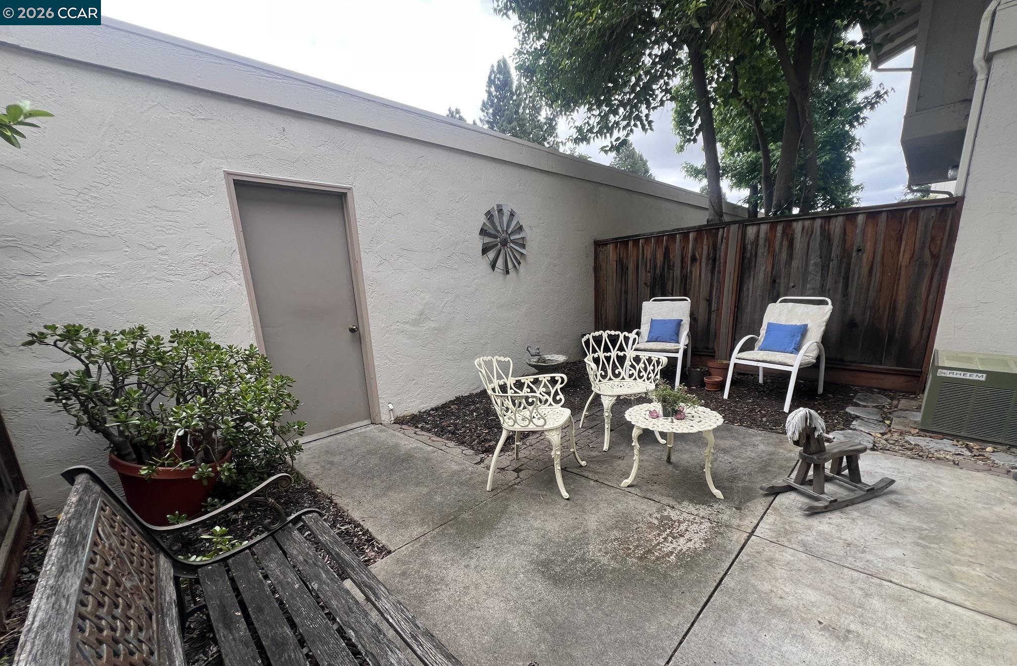 Photo #12: 41133657 Listing: Photo #12