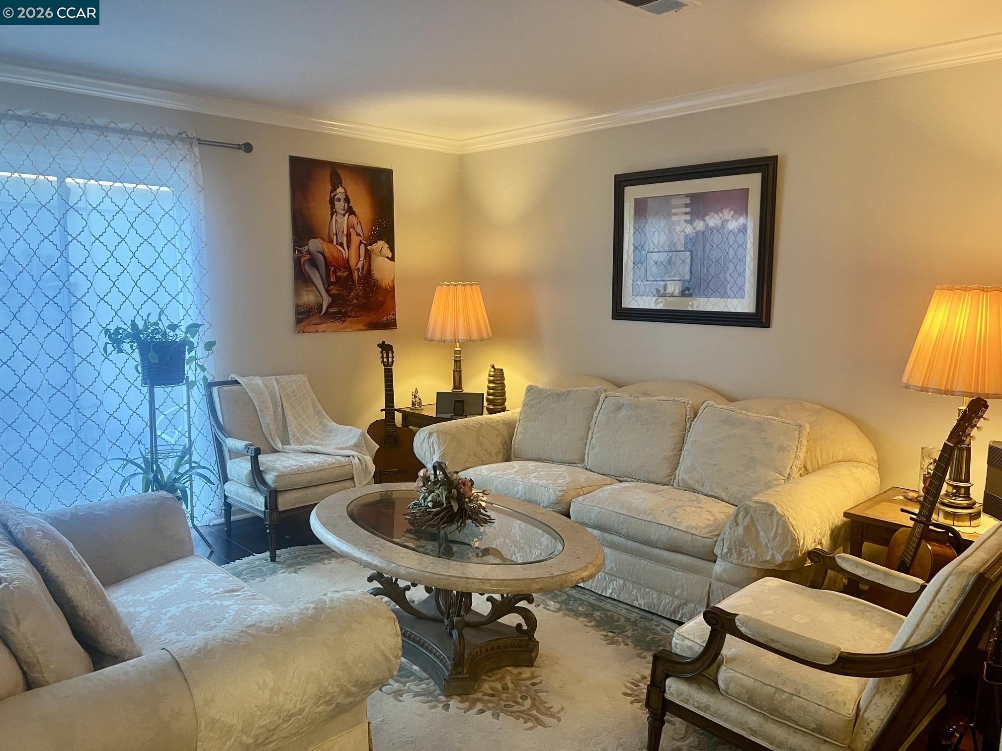 Photo #4: 41133657 Listing: Photo #4