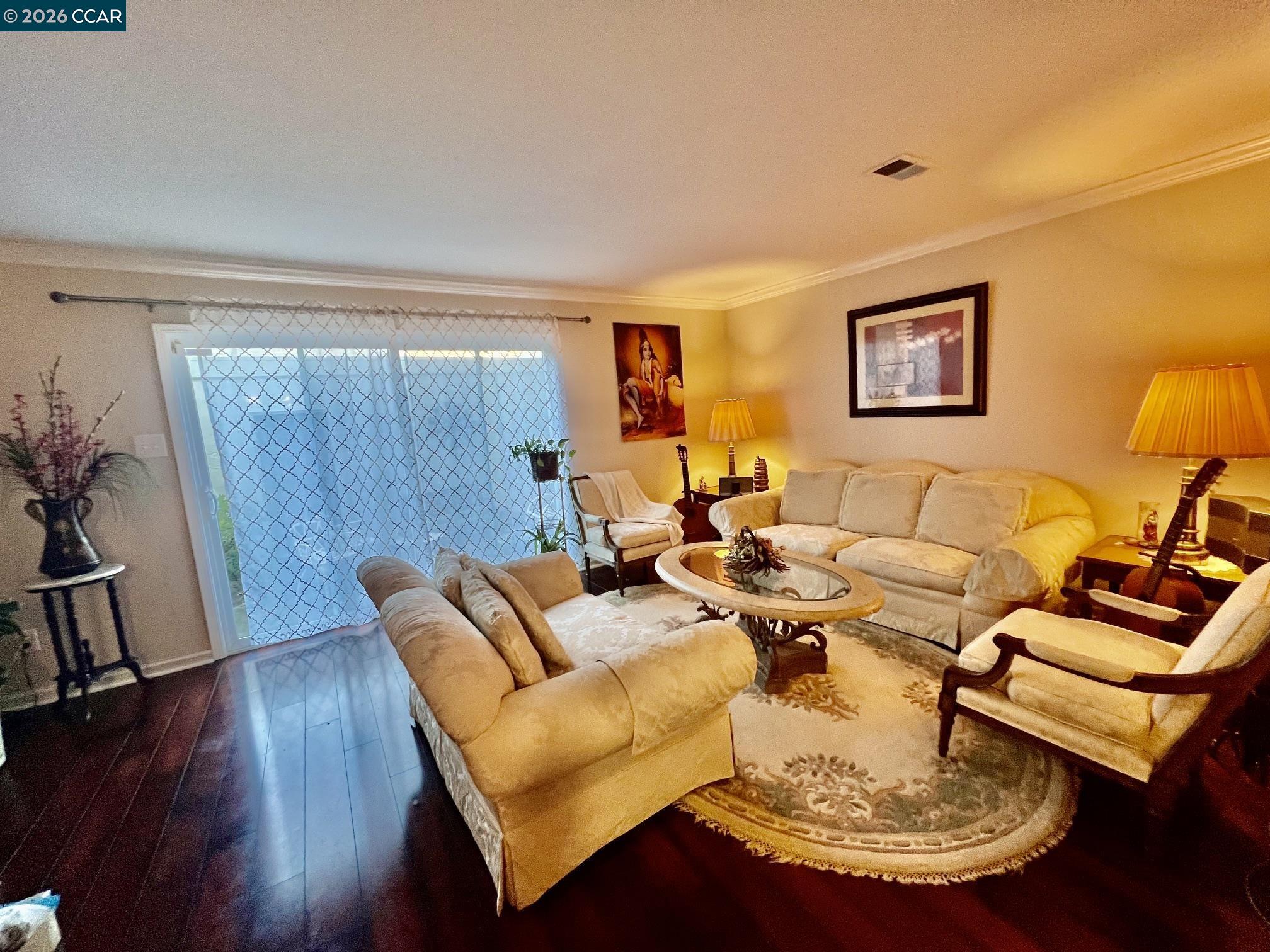 Photo #5: 41133657 Listing: Photo #5