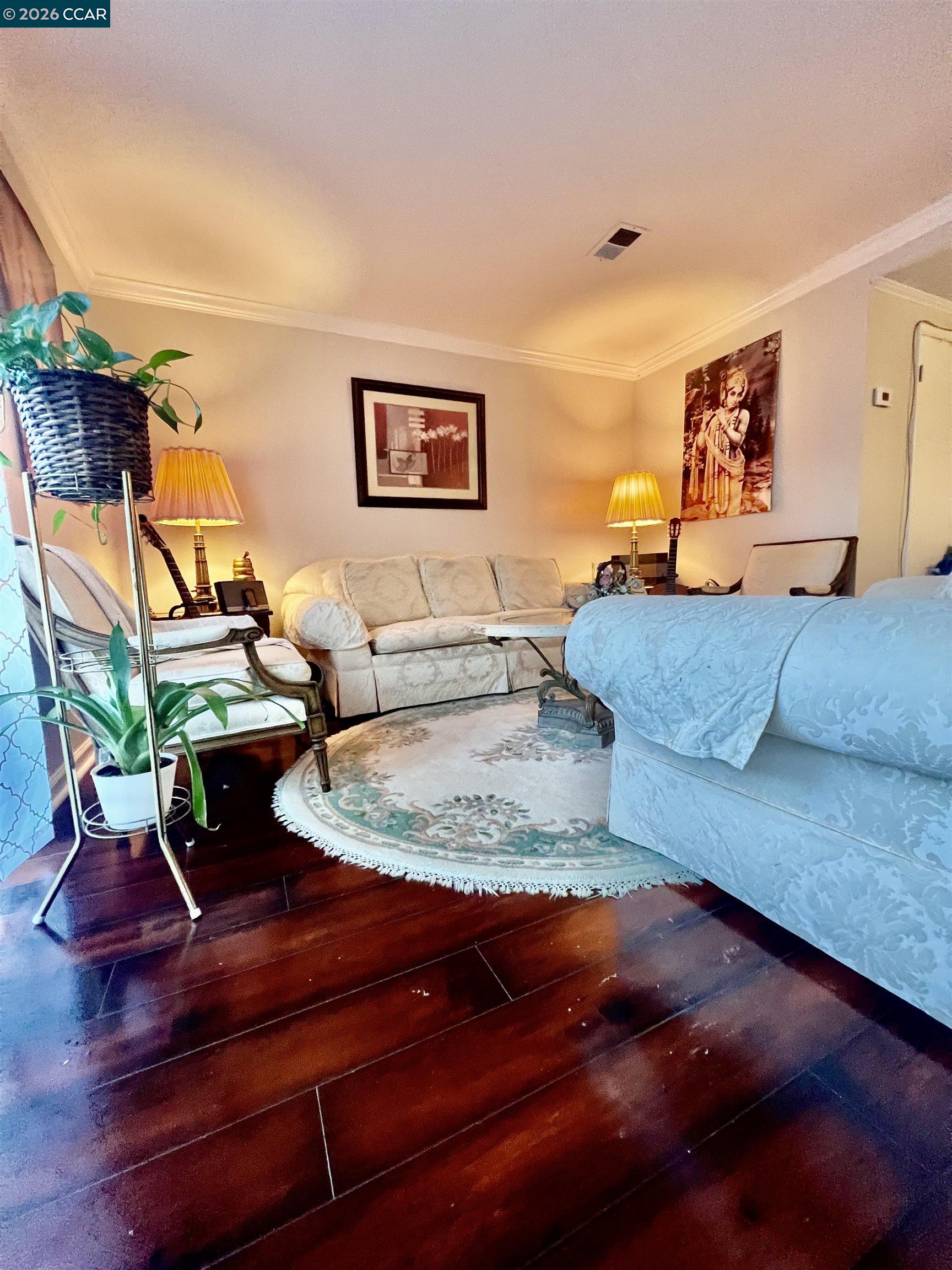 Photo #6: 41133657 Listing: Photo #6