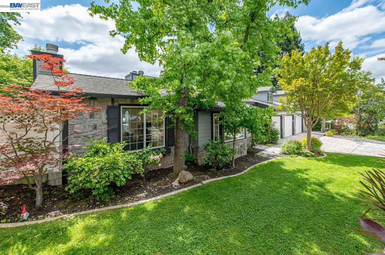 215 Arthur Ct, Danville CA 94526 — photo 8