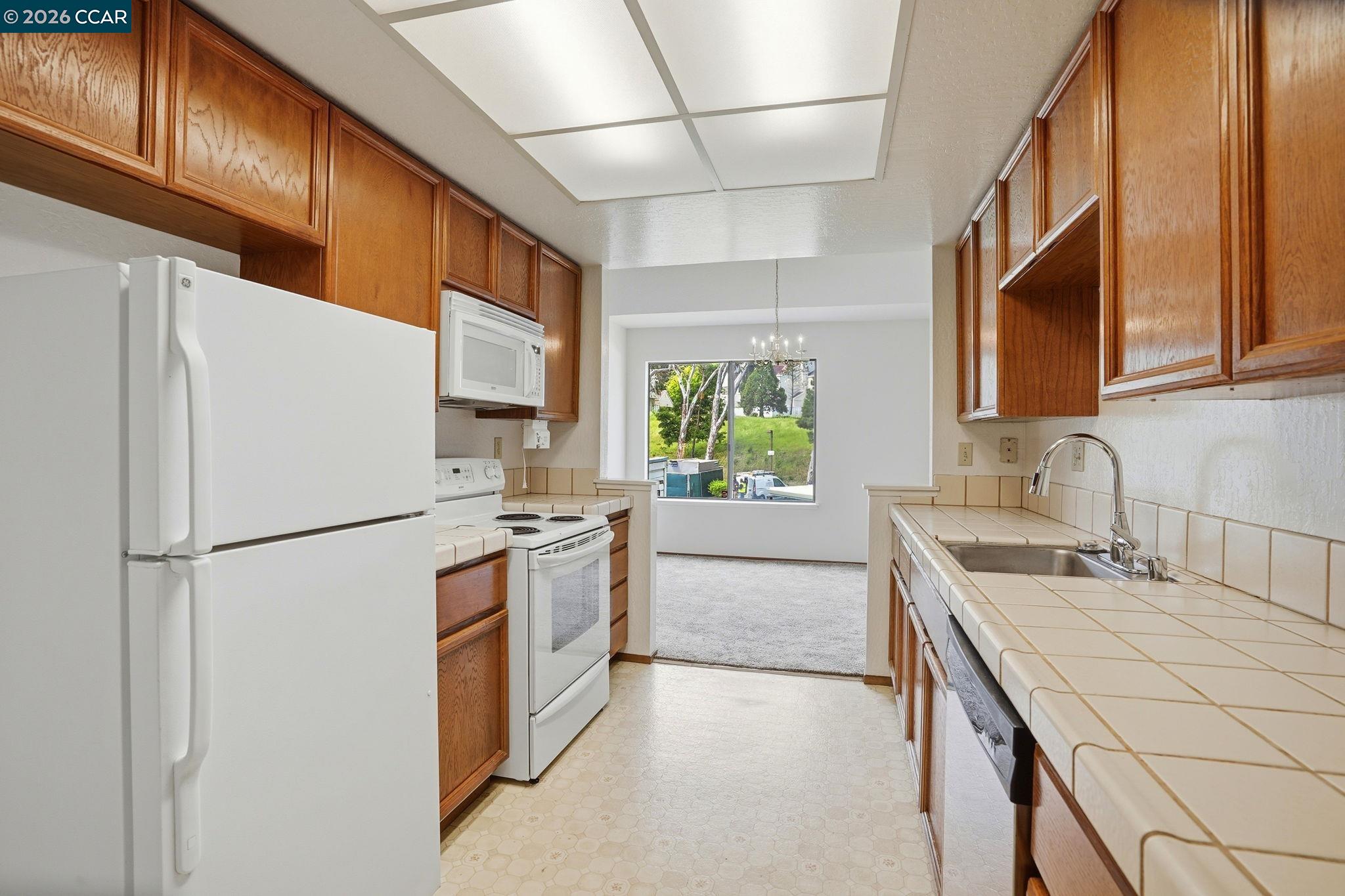 Photo #12: 41133668 Listing: Photo #12