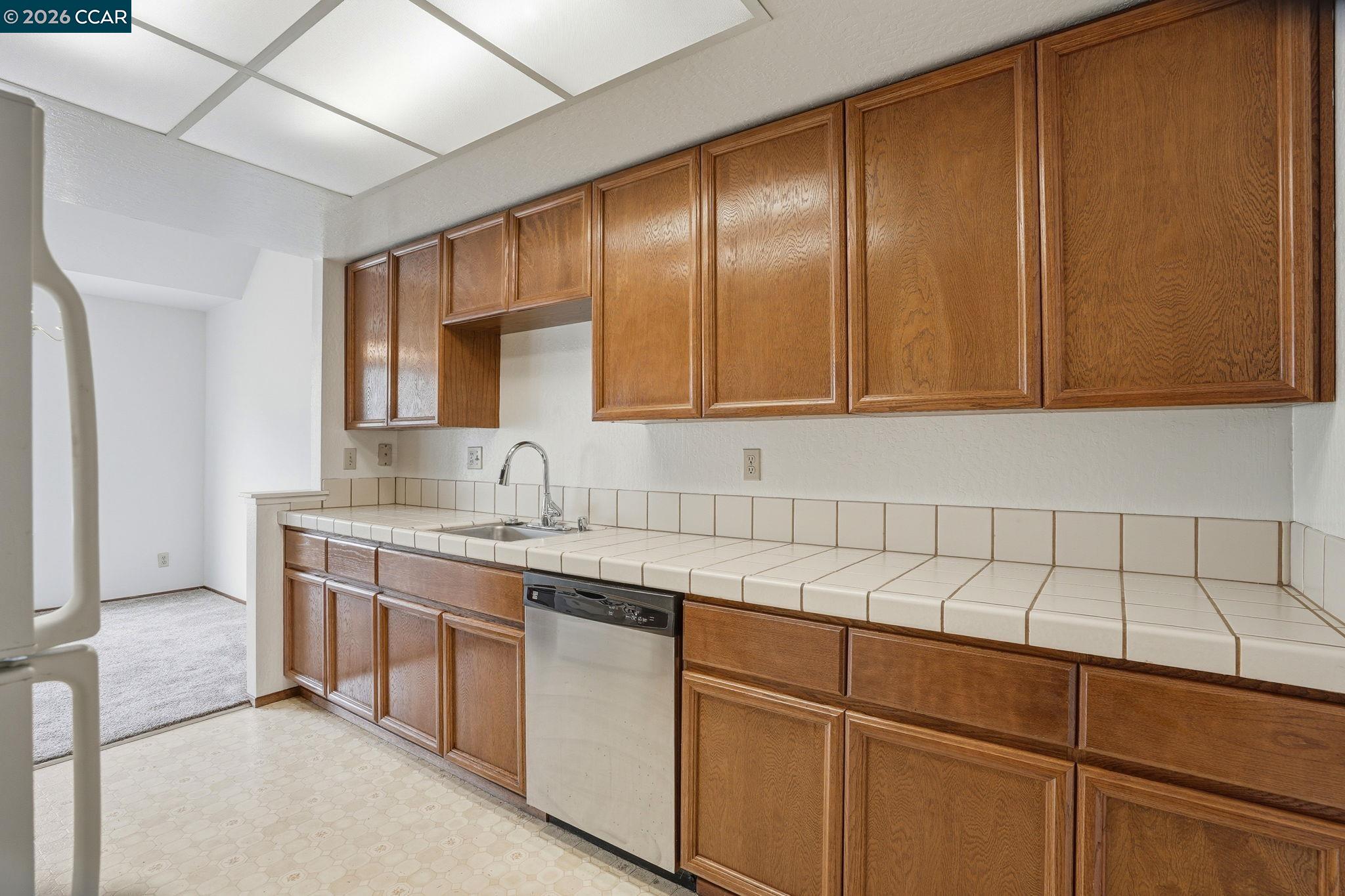 Photo #13: 41133668 Listing: Photo #13