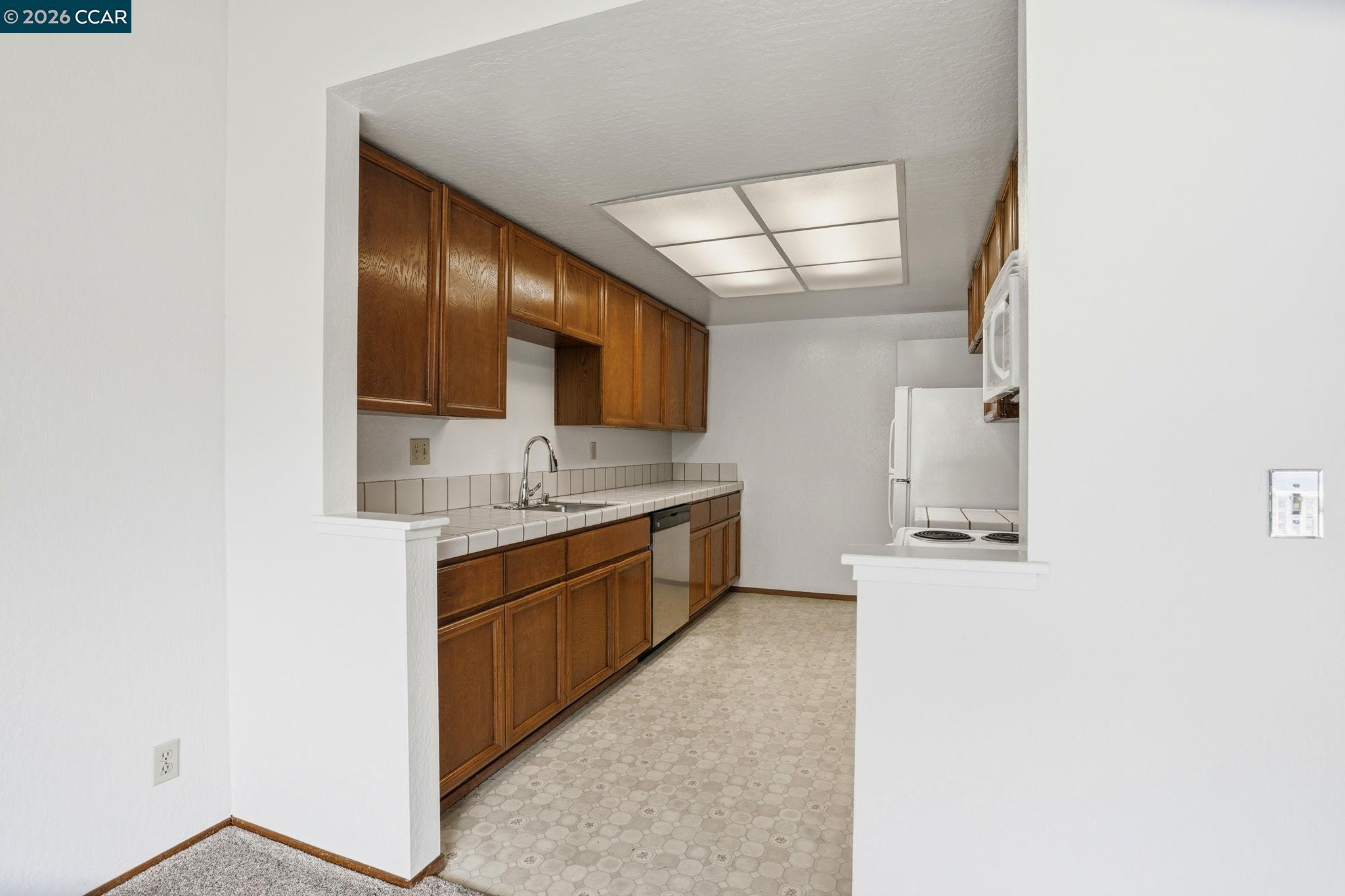 Photo #14: 41133668 Listing: Photo #14