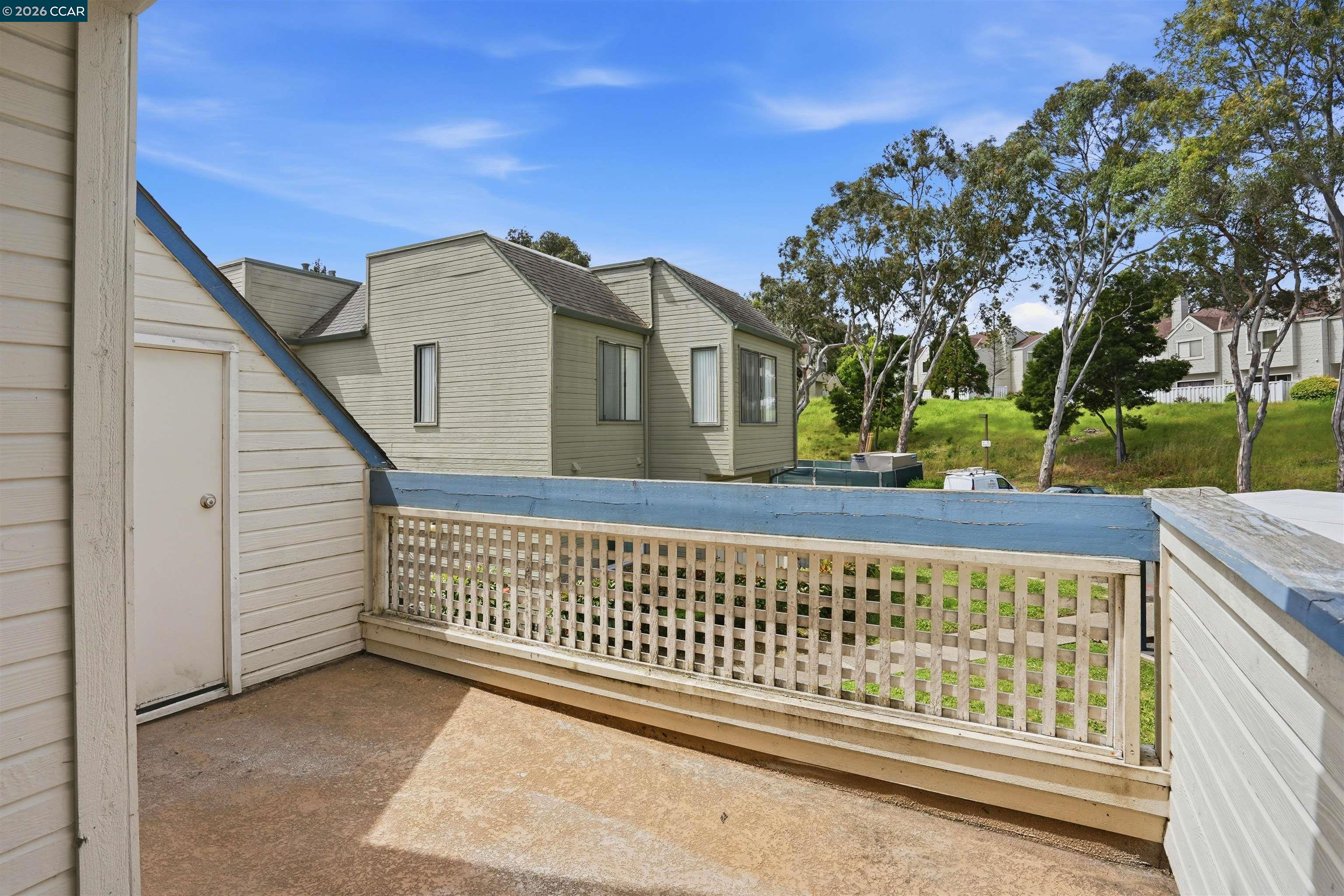 Photo #5: 41133668 Listing: Photo #5