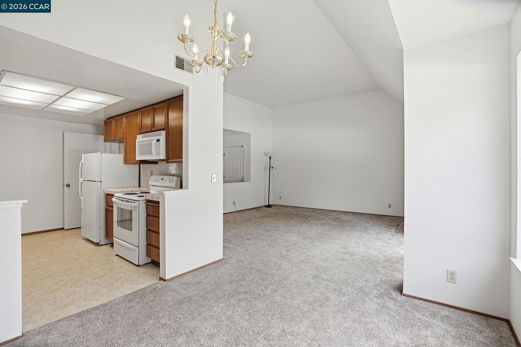 Photo #10: 41133668 Listing: Photo #10