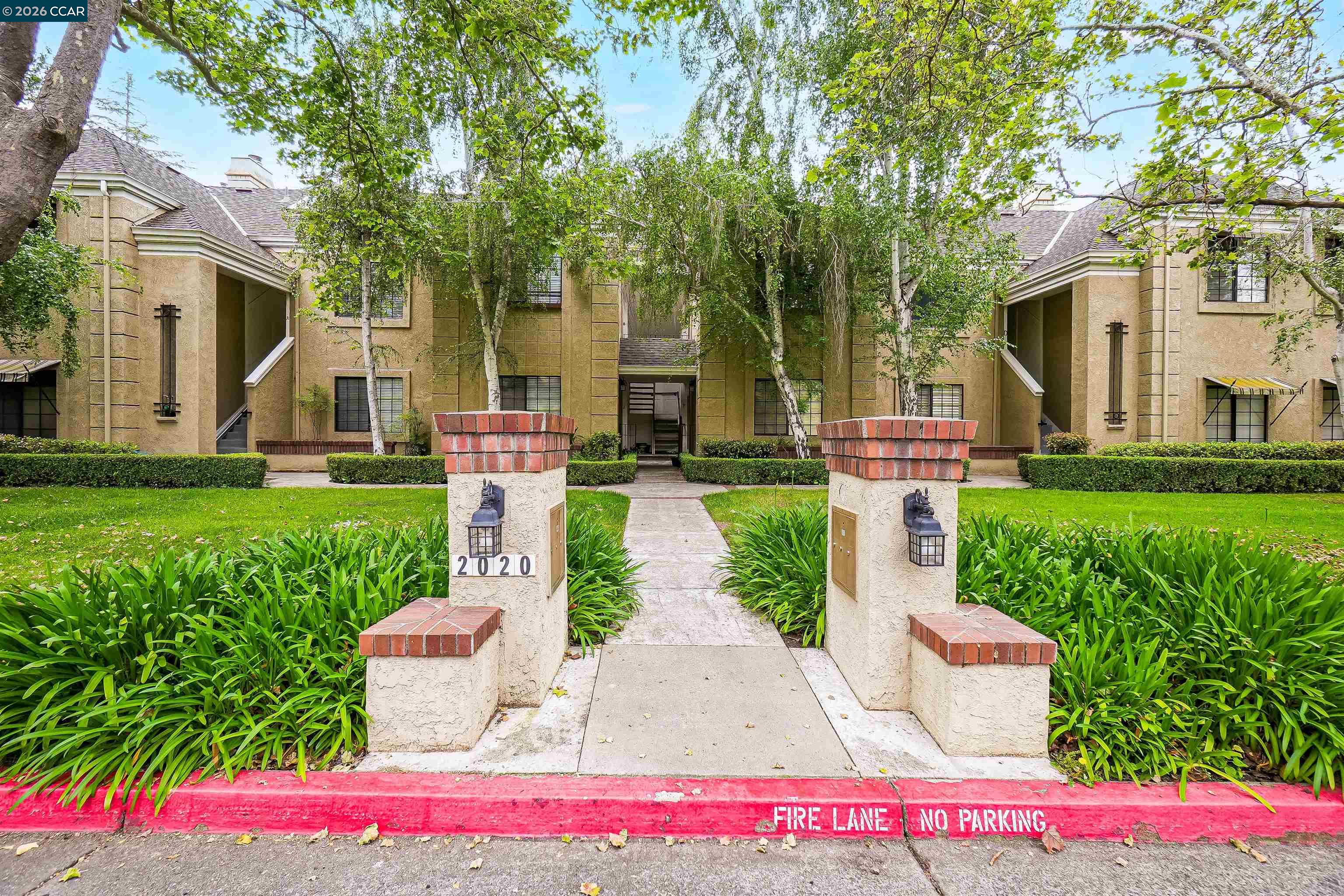 Photo #2: 41133679 Listing: Photo #2
