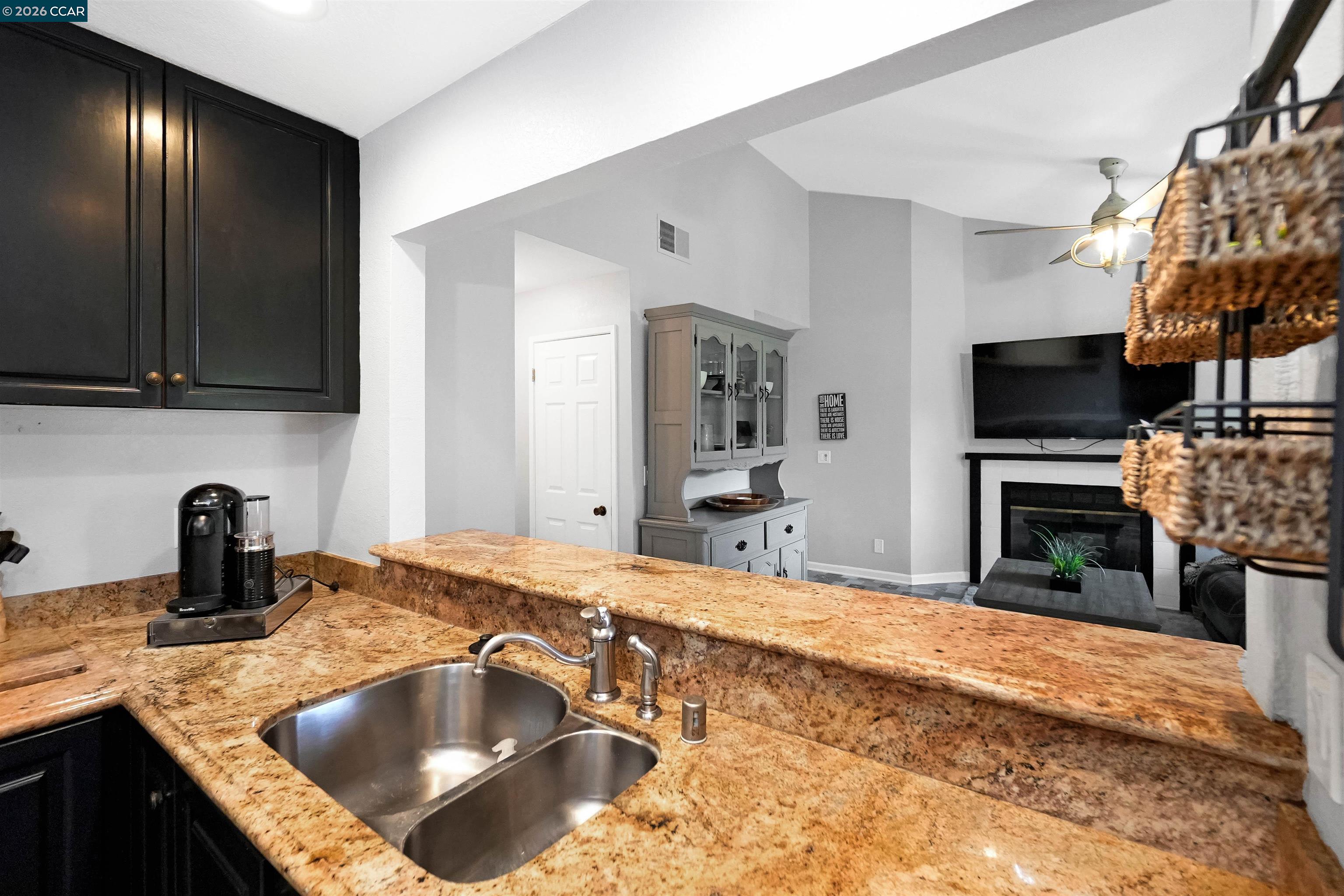 Photo #42: 41133679 Listing: Photo #42