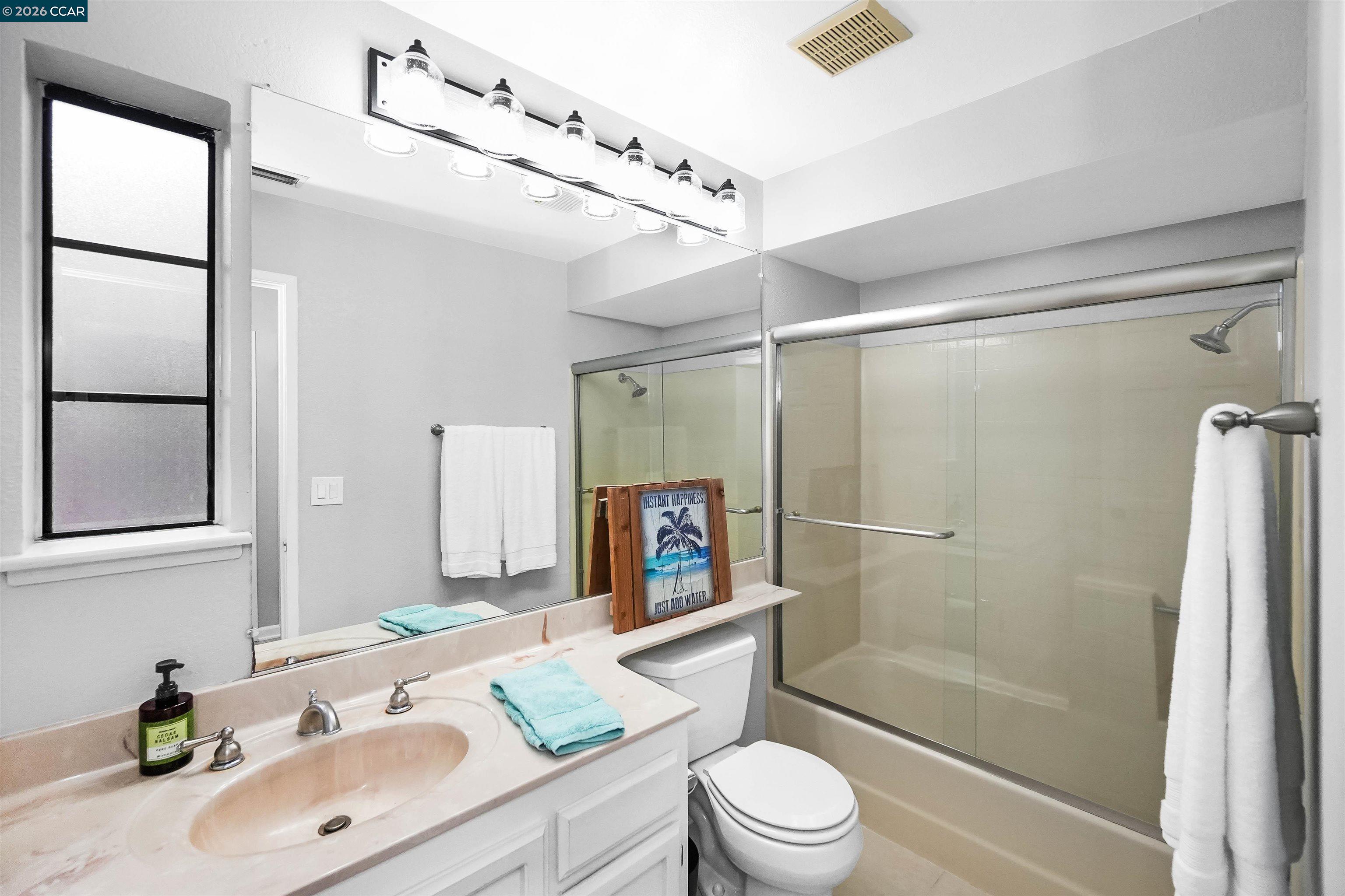 Photo #46: 41133679 Listing: Photo #46