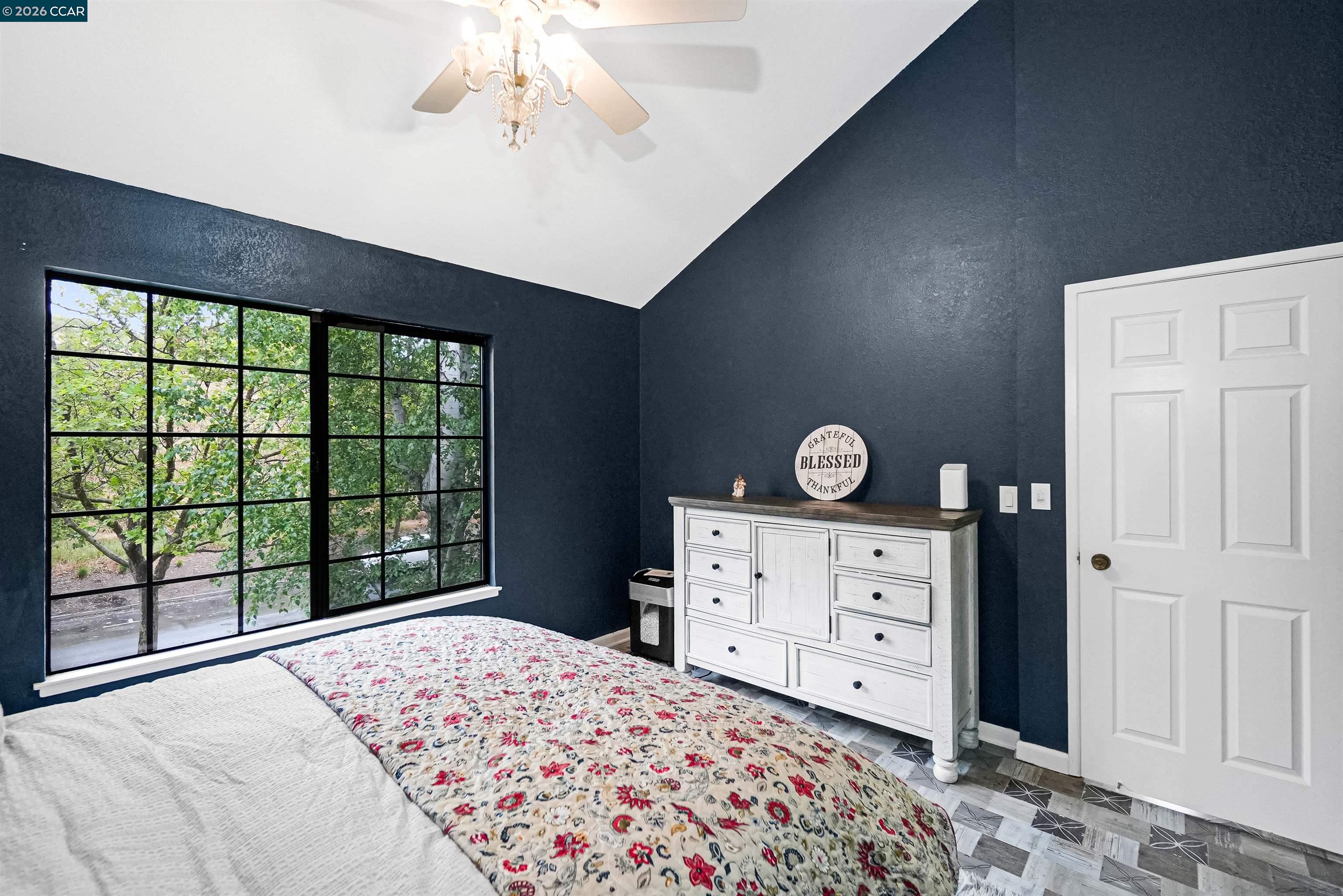 Photo #52: 41133679 Listing: Photo #52