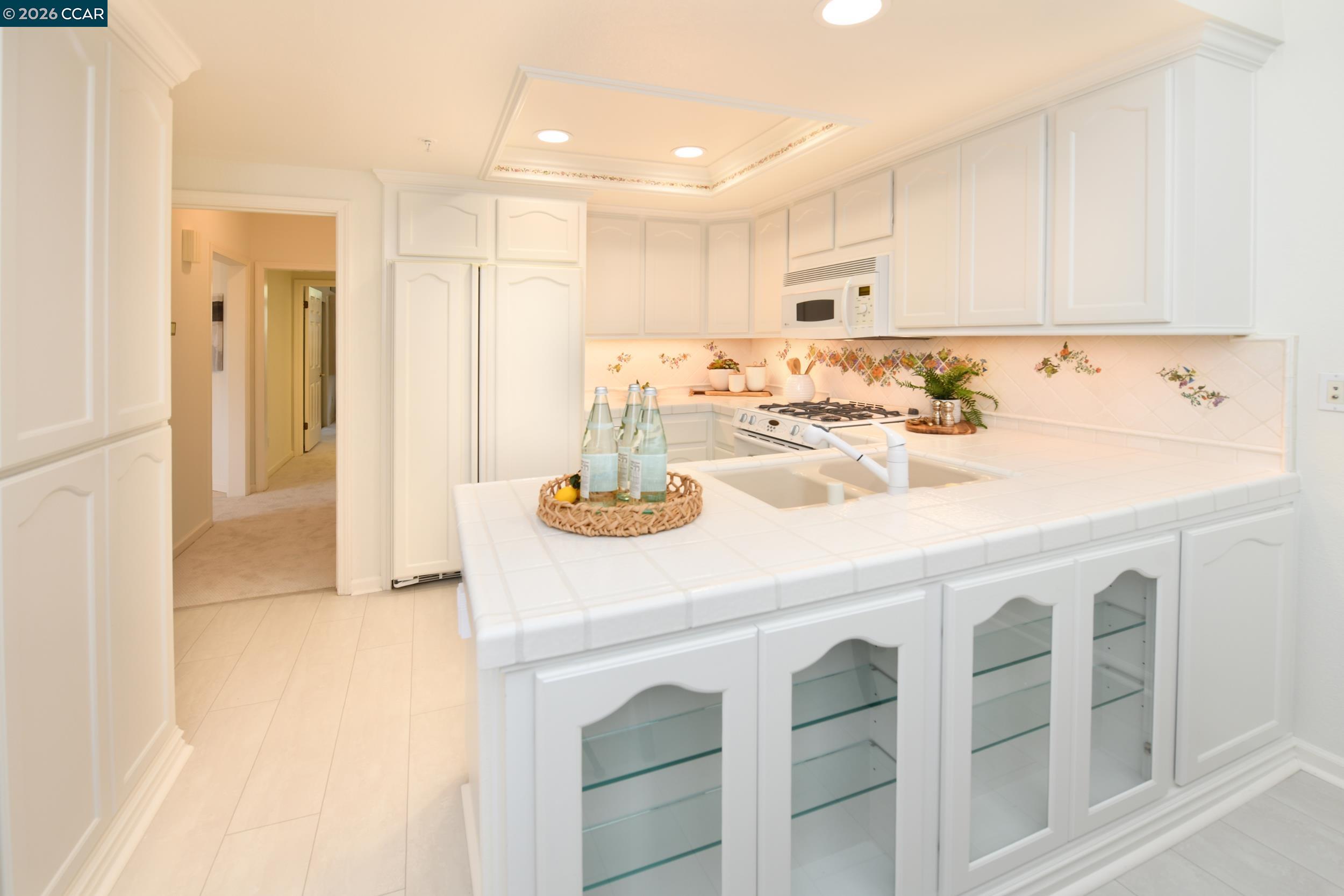 Photo #8: 41133682 Listing: Photo #8