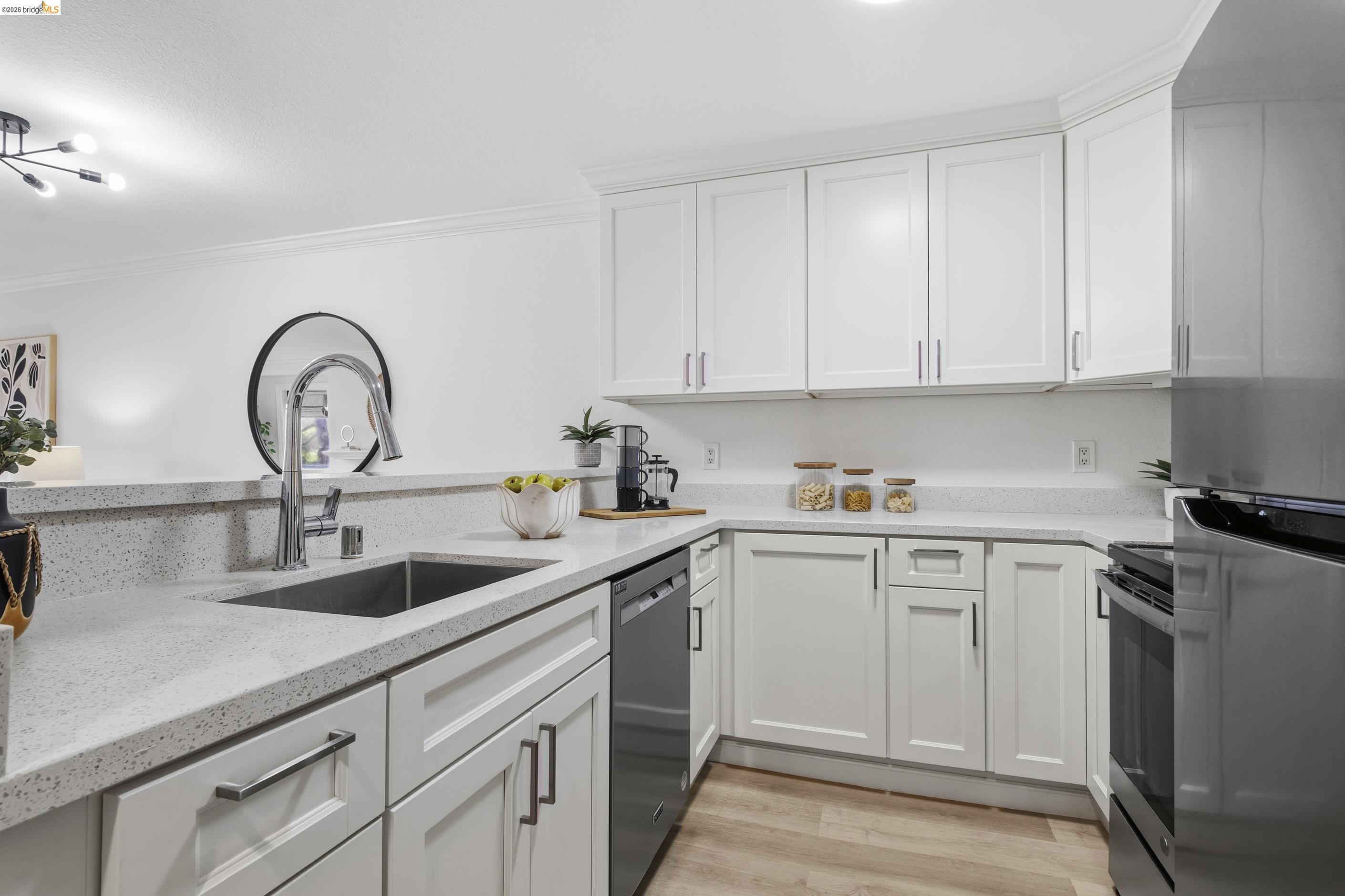 Photo #11: 41133691 Listing: Photo #11