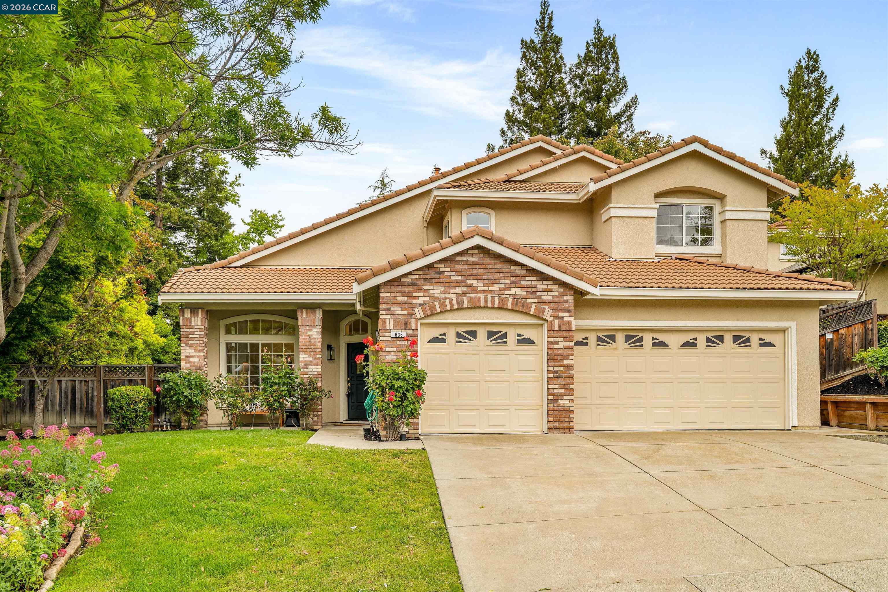 636 Dunhill Dr