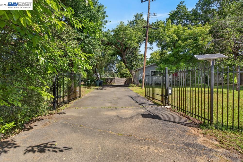 3590 Park Rd, Sacramento CA 95841 — photo 2