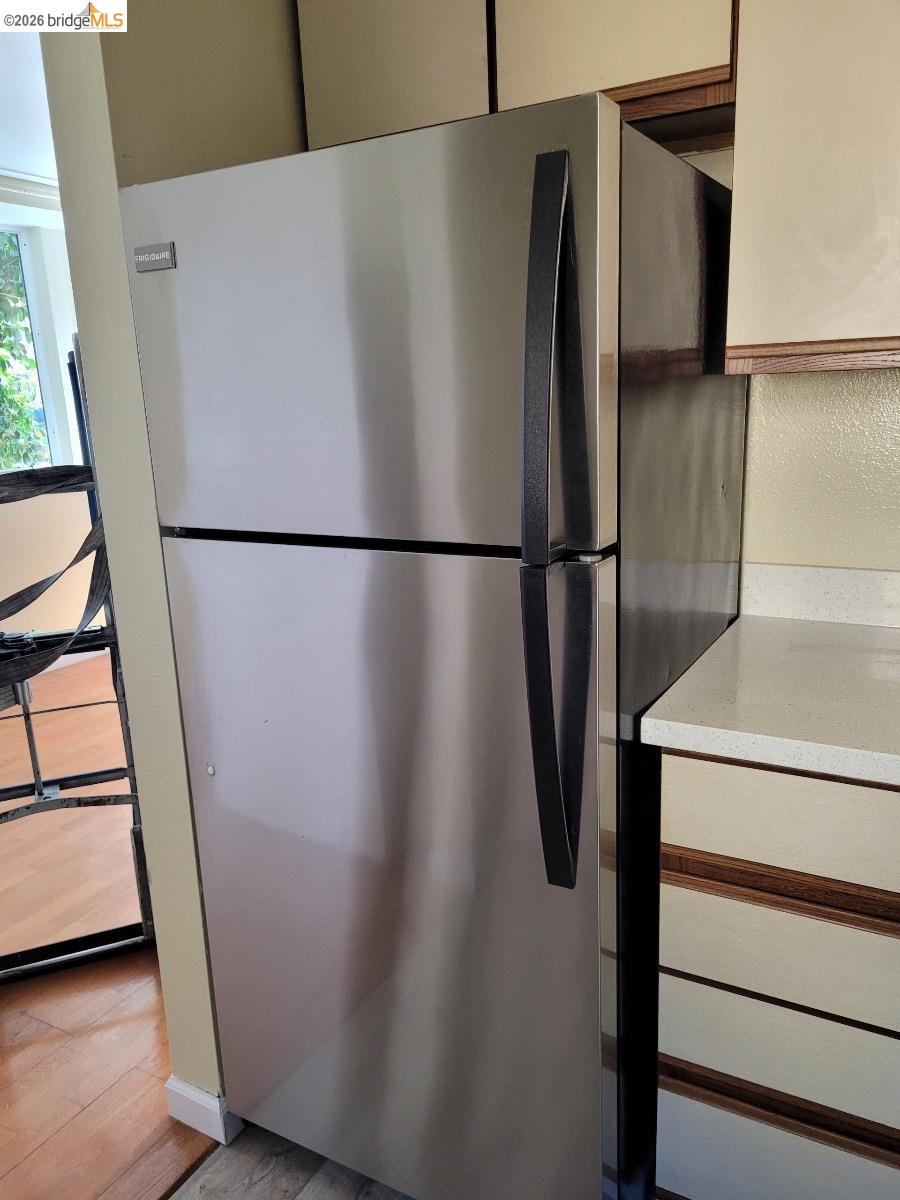 Photo #3: 41133718 Listing: Photo #3